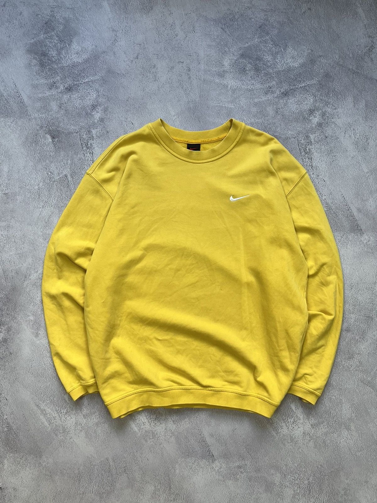 Nike × Vintage Vintage Nike Yellow Oversized Y2K Sweatshirt Mens XL Size US XL / EU 56 / 4 - 1 Thumbnail