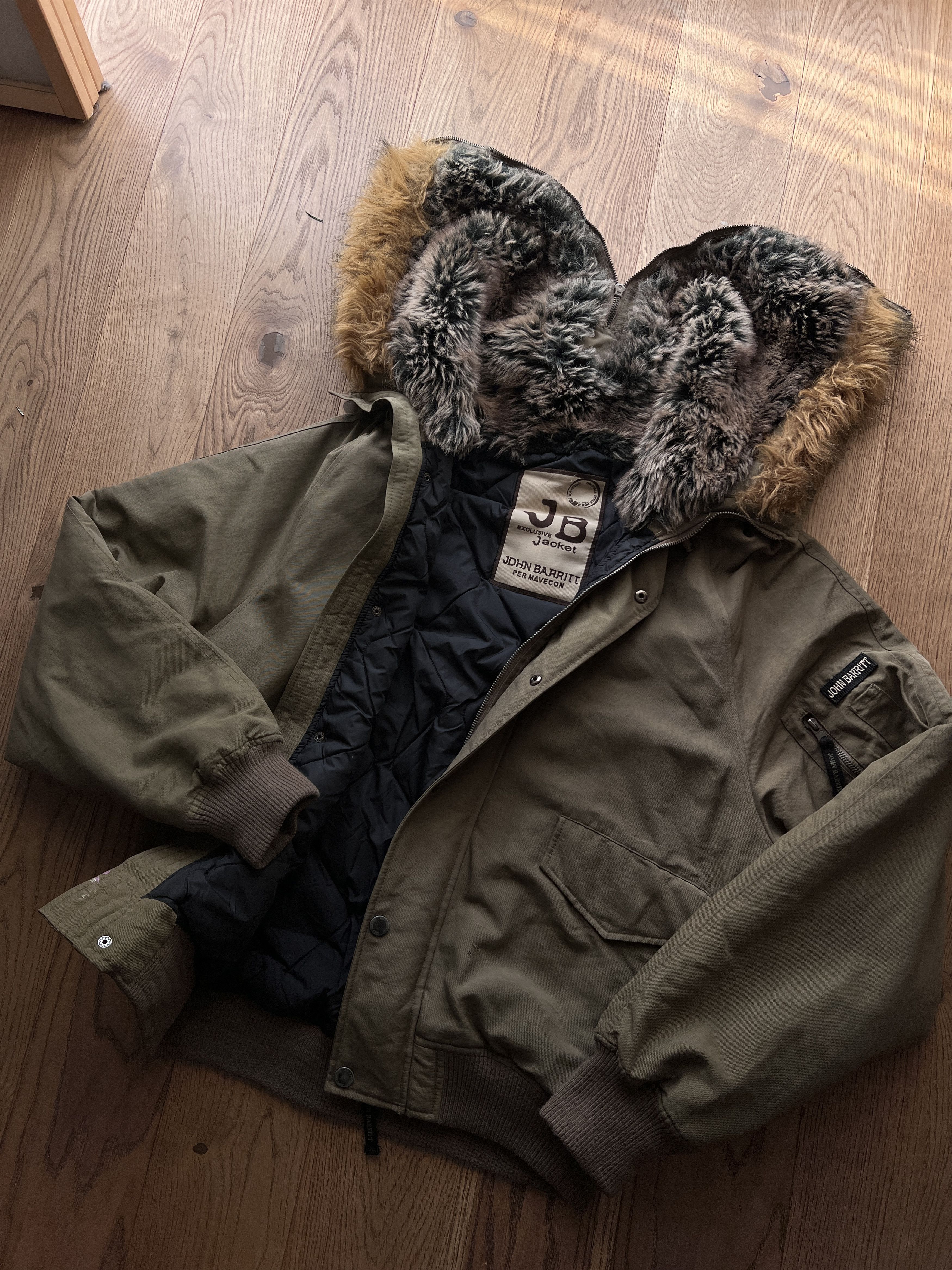 Le Grande Bleu (L.G.B.) Avant garde vintage faux fur hood bomber jacket y2k cropped Size US L / EU 52-54 / 3 - 13 Thumbnail