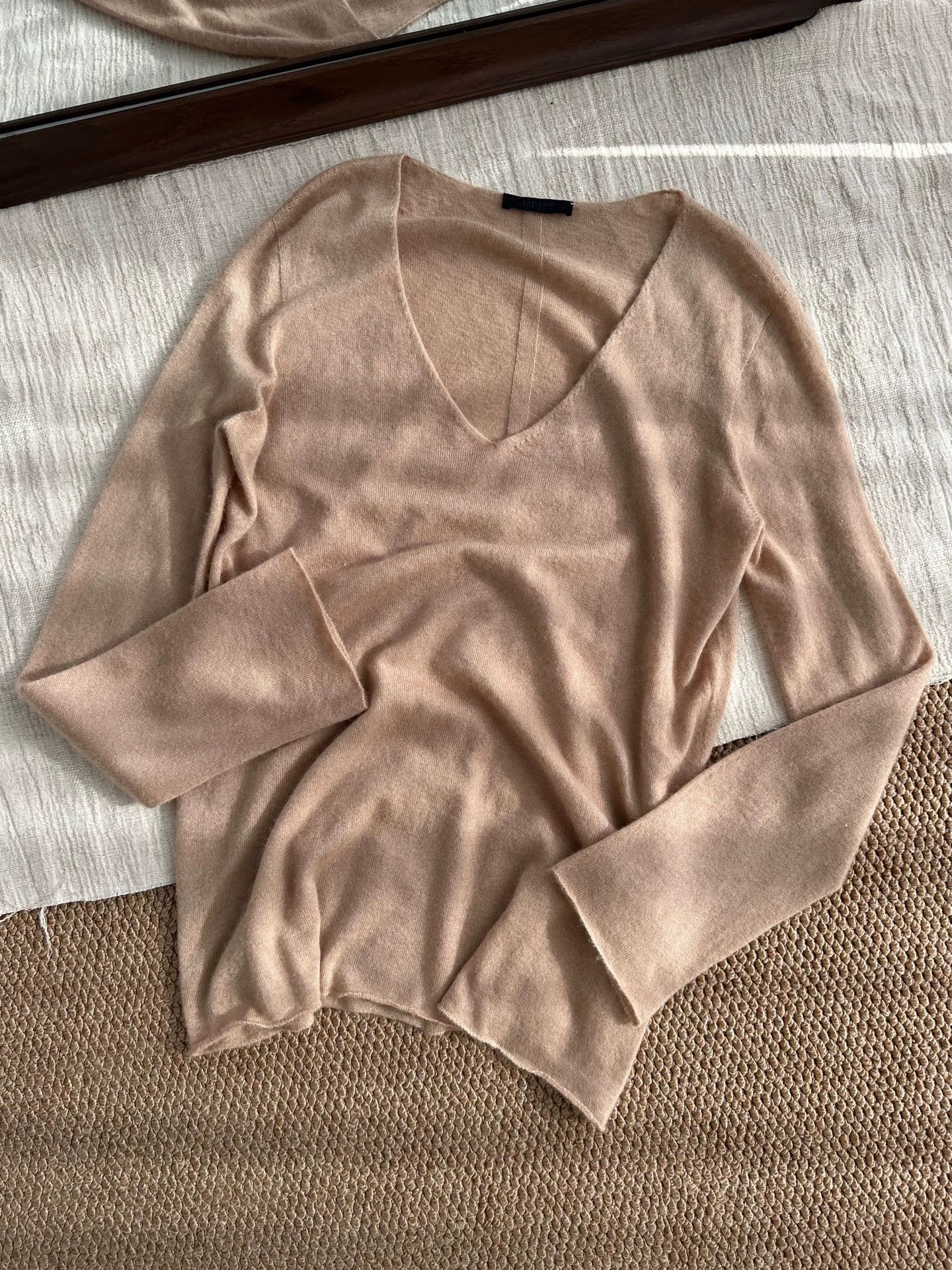 The Rolling Stones THE ROW V-neck long sleeve knit women's tan S Size S / US 4 / IT 40 - 5 Thumbnail