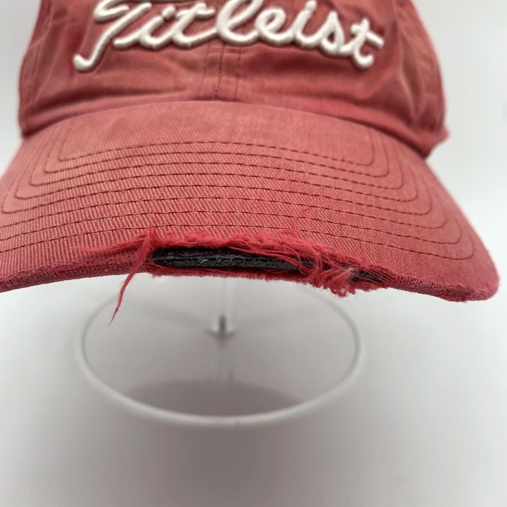Titleist Titleist Hat Cap Fitted Mens Medium Red Twill Baseball Sports Golf Logo Size ONE SIZE - 3 Thumbnail
