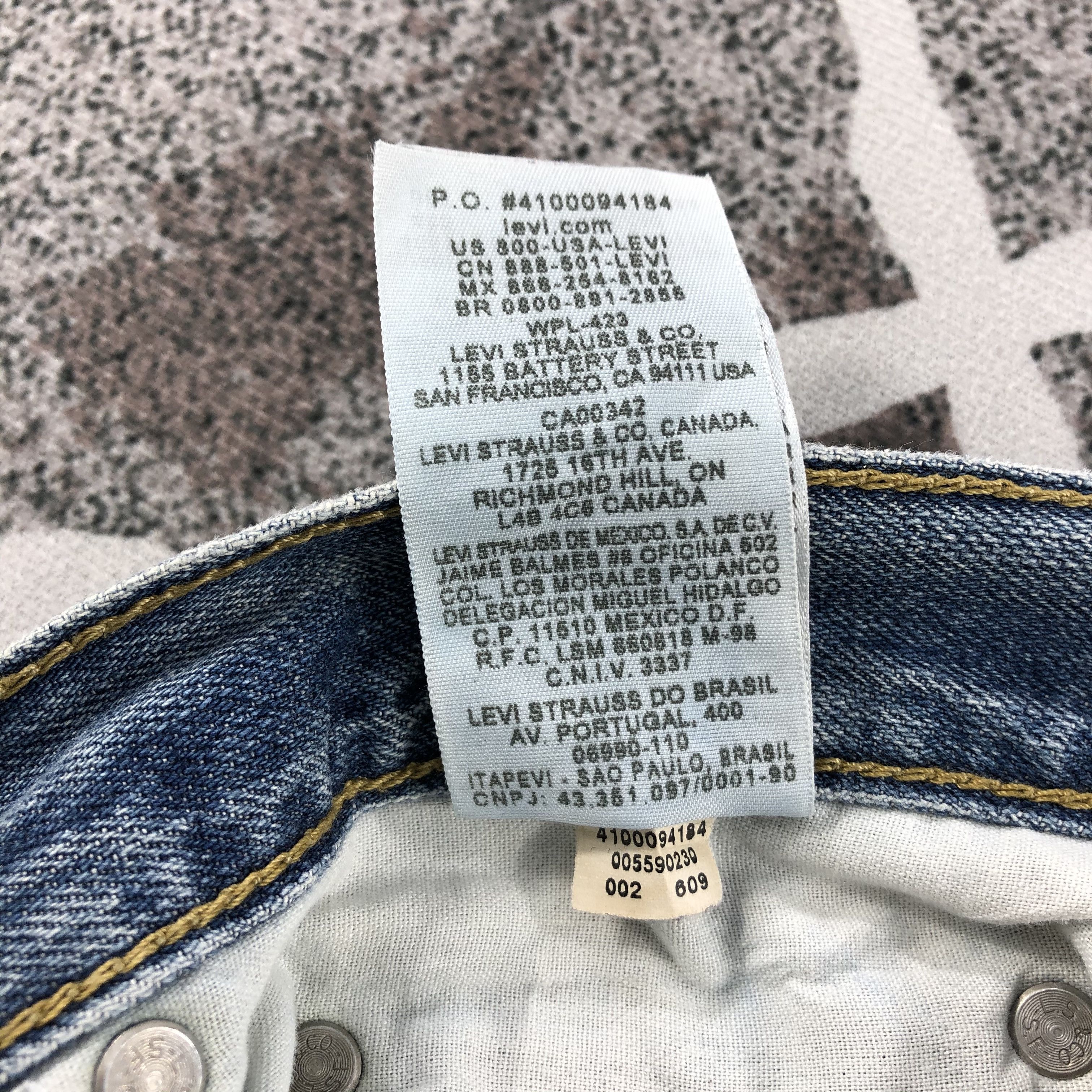 Levi's Vintage Levis 559 Jeans Faded Blue Wash Distressed Denim Size US 34 / EU 50 - 13 Thumbnail