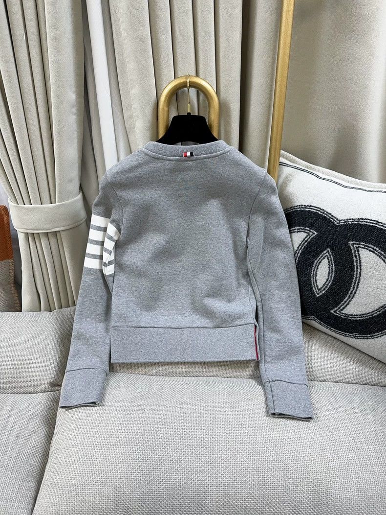 Thom Browne Thom browne Size 38 Classic gray four-bar round-neck sweat Size US XS / EU 42 / 0 - 2 Thumbnail