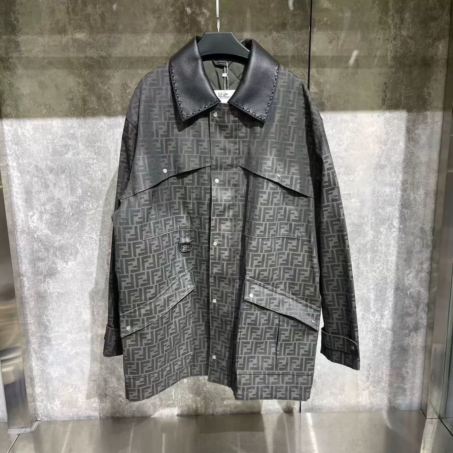 Fendi Fendi FF Logo Print Coat Size US L / EU 52-54 / 3 - 1 Thumbnail