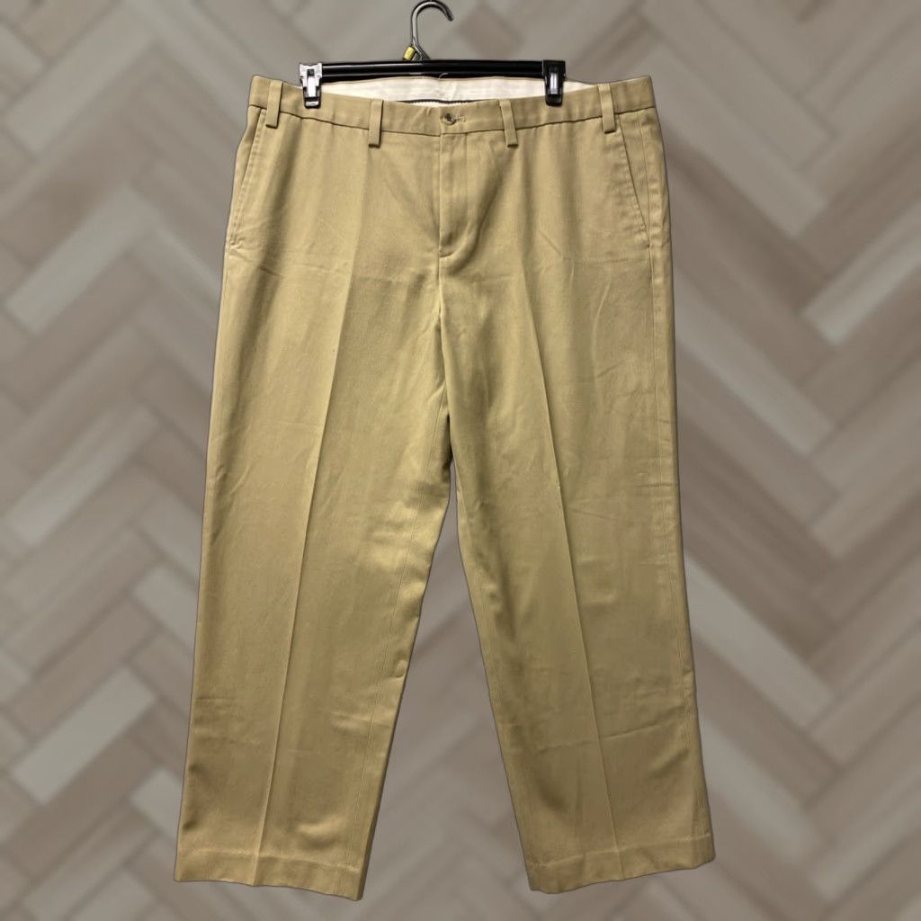 Eddie Bauer VINTAGE Eddie Bauer Chino Pants Men's 42x30 Khaki Corduroy /163-34 Green Casual Travel Relaxed Straight Pockets 42 Regular Size US 42 / EU 58 - 1 Thumbnail