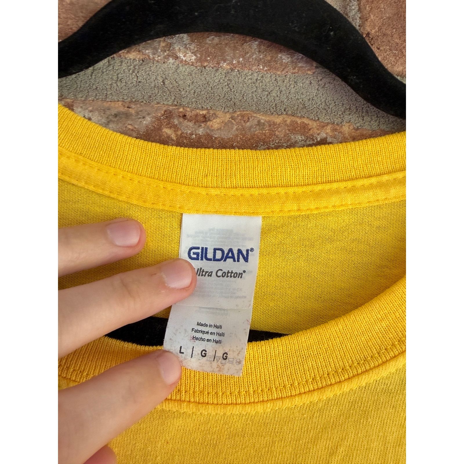 Gildan Vintage Christian Church Graphic Tee Yellow Size Large Size US L / EU 52-54 / 3 - 5 Thumbnail