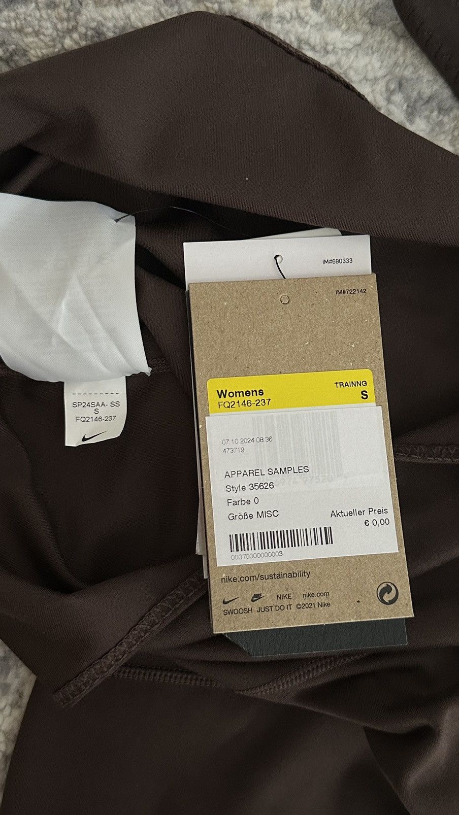 Nike nike jumpsuit Size 27" / US 4 / IT 40 - 2 Thumbnail