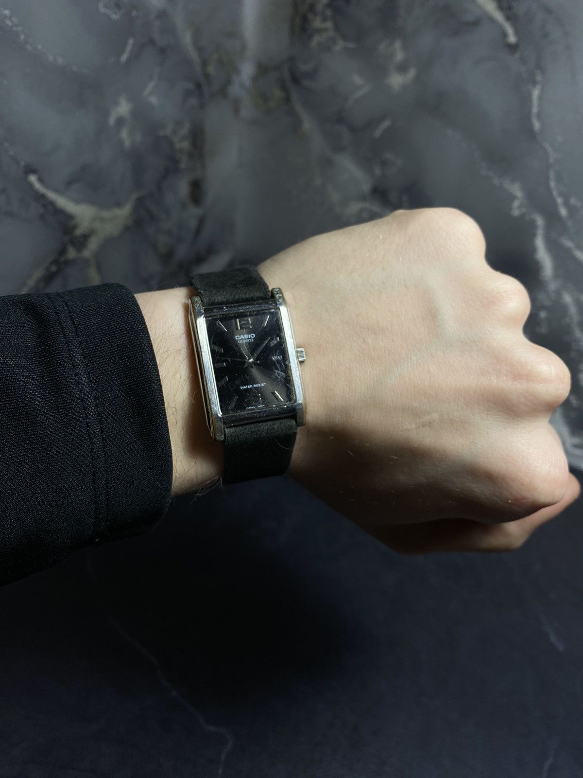Casio Casio Rectangular Watch – Vintage Minimalist japanese brand Size ONE SIZE - 1 Thumbnail