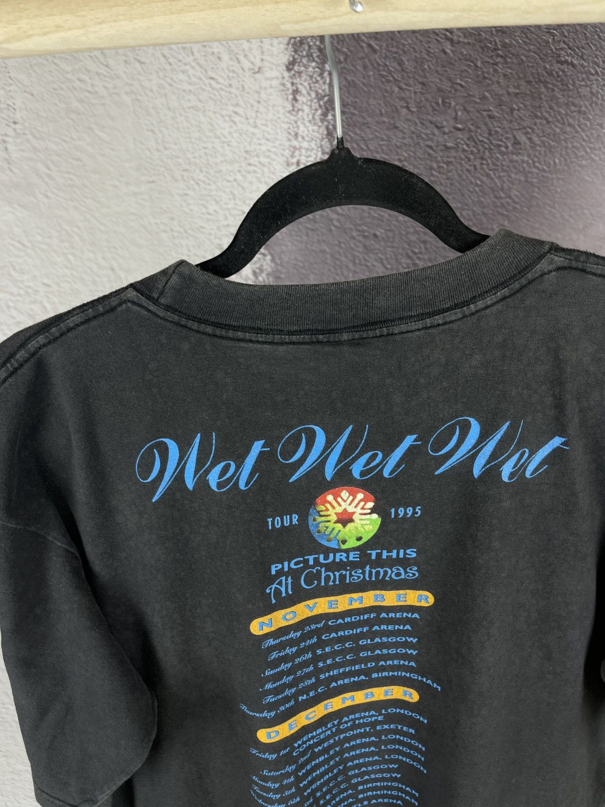Band Tees Wet Wet Wet vintage 1995 Picture This at Christmas tour tee Size US L / EU 52-54 / 3 - 12 Thumbnail