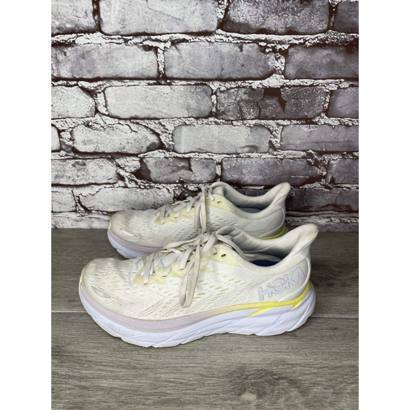 Hoka Hoka One One Clifton 8 1119394 BDBBW White Yellow Running Sn Size US 8 / IT 38 - 15 Thumbnail