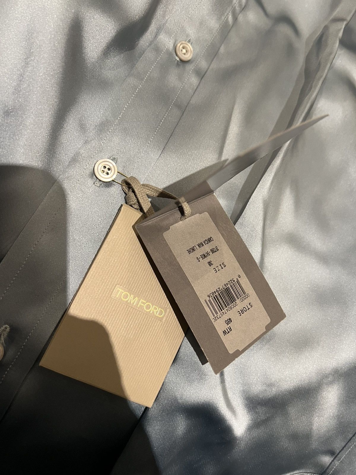 Tom Ford Tom Ford Dress Shirt Blue 15/35 shiny Size US M / EU 48-50 / 2 - 9 Thumbnail
