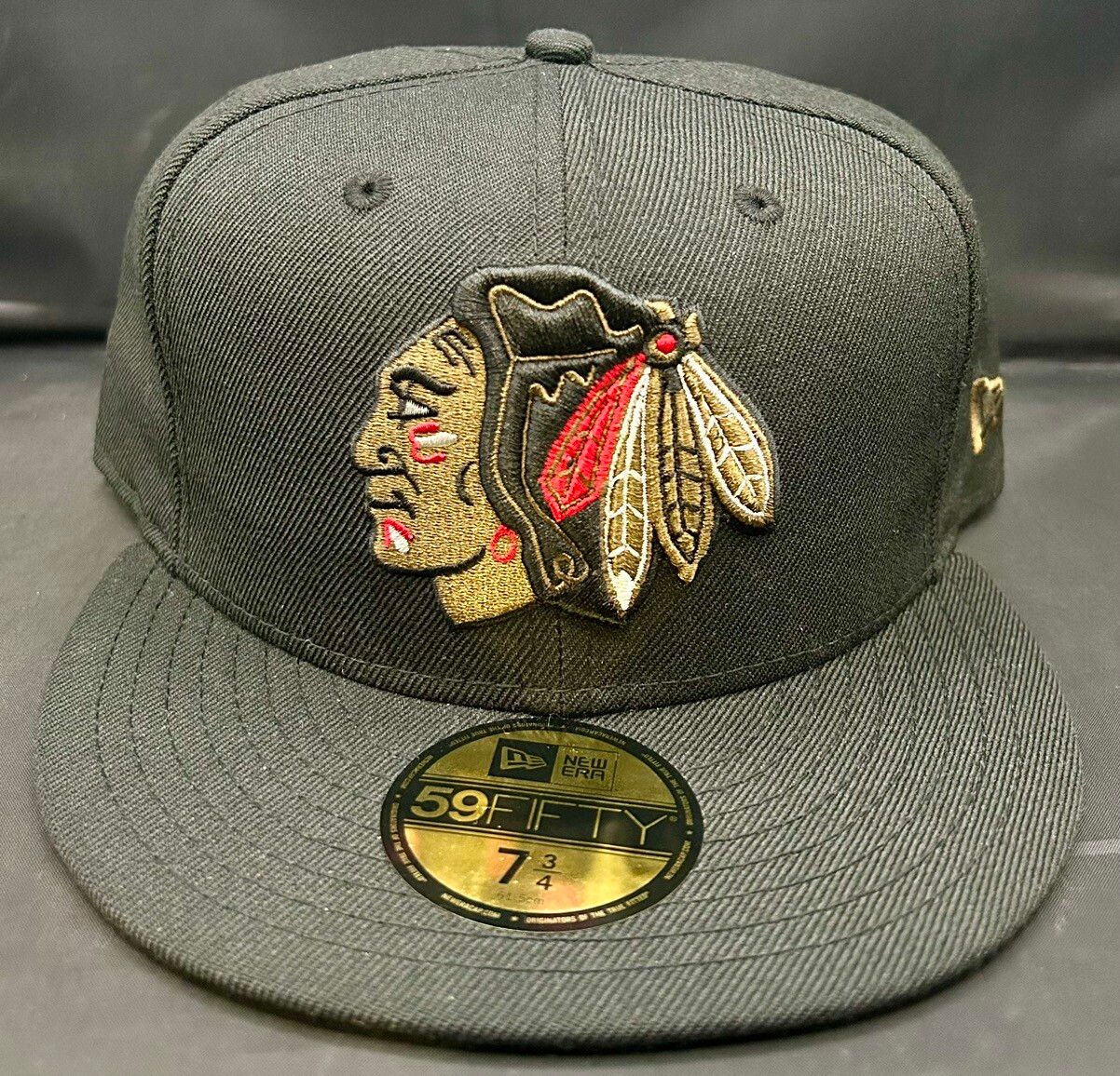 Gray Chicago Blackhawks used 7 3/8 New Era Hat