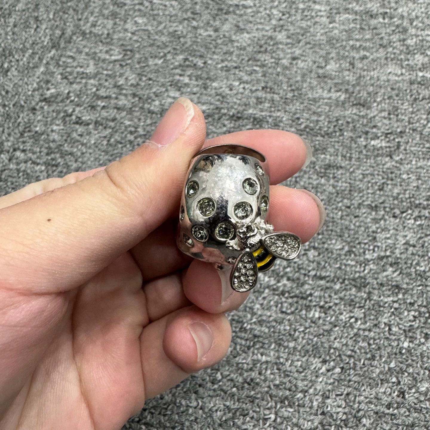 Alexander McQueen Alexander Mcqueen Bee Skull Pave Ring 53 Size ONE SIZE - 2 Thumbnail