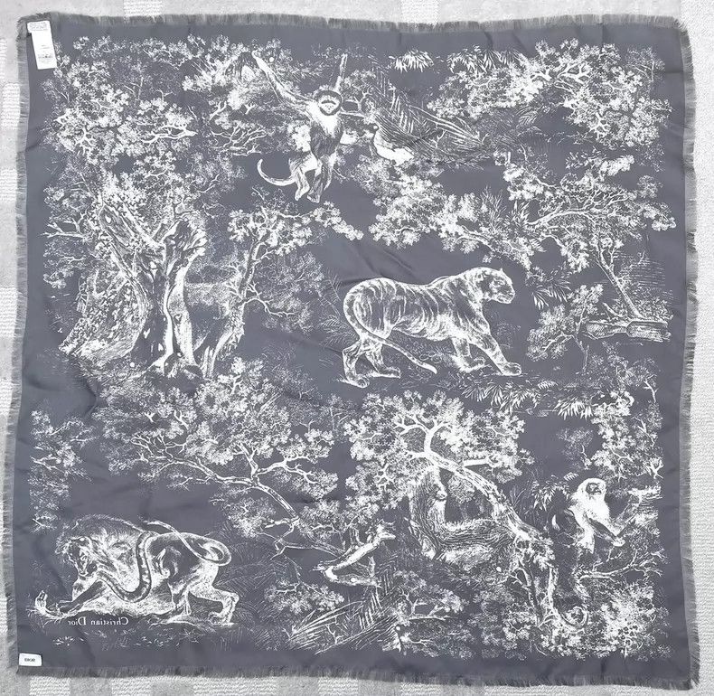 Dior Dior Zoo series gray tassel square silk scarf 2504-Nextarro Size ONE SIZE - 2 Thumbnail