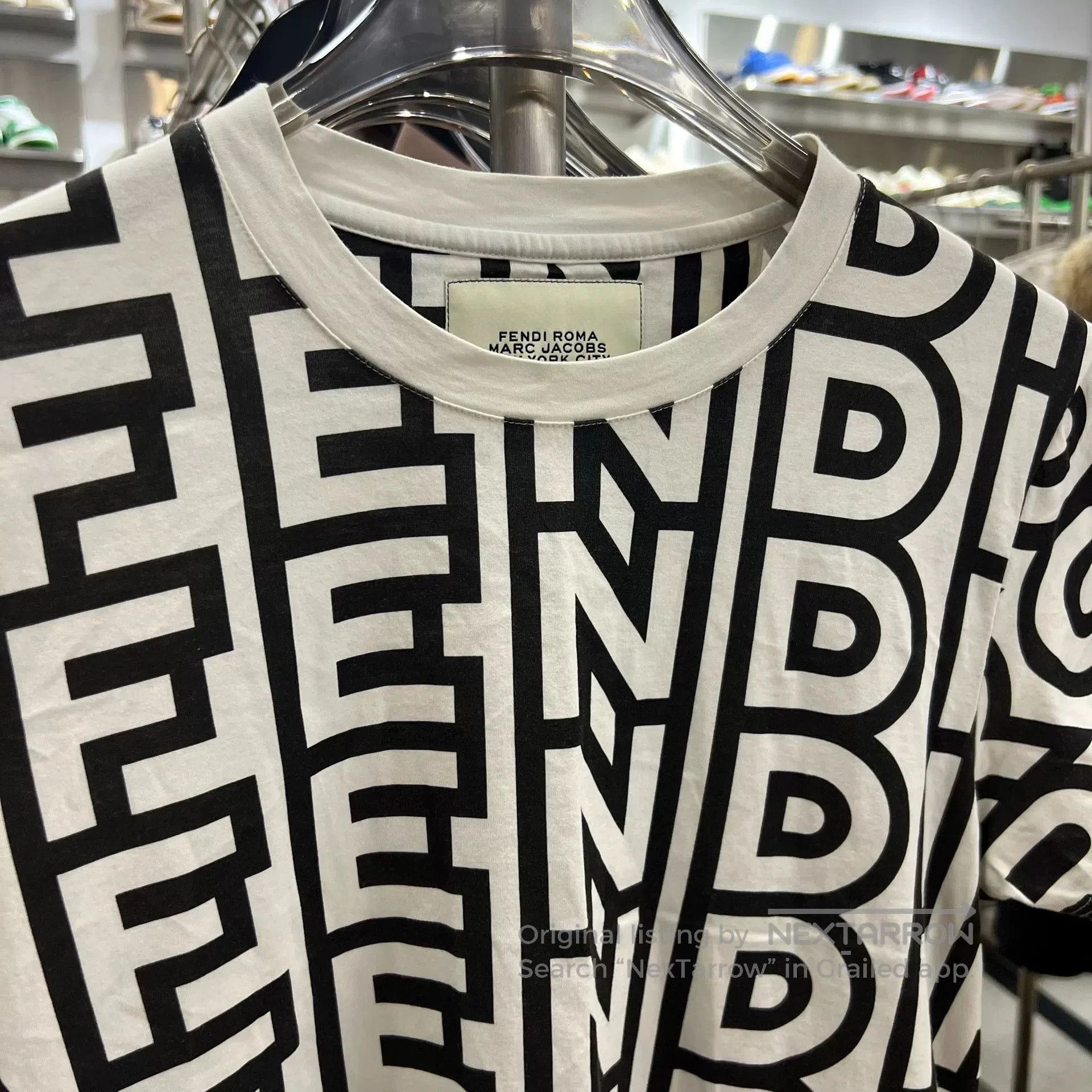 Fendi FENDI Black White Logo Print Short Sleeve M. Size US M / EU 48-50 / 2 - 2 Thumbnail