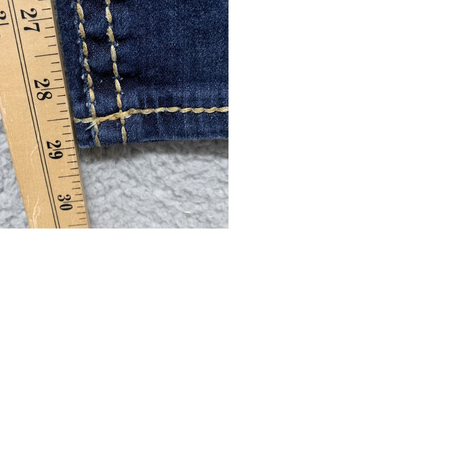 Silver Jeans Co. Silver Jeans Juniors Jeans Slim 27x31 Blue Denim 5-Pocket Gem Accents Thick Gold Stitching Womens/Teens Size 27" / US 4 / IT 40 - 9 Thumbnail
