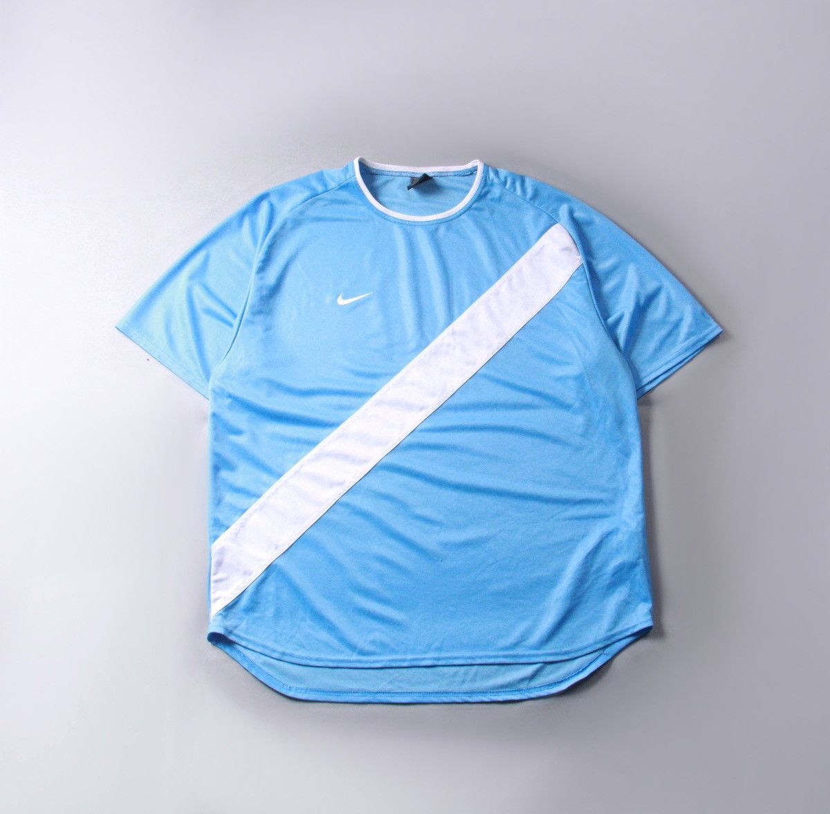 Nike Nike Vintage 90s Dri Fit Swoosh Blue Tee Jersey T Shirt L Size US L / EU 52-54 / 3 - 1 Thumbnail