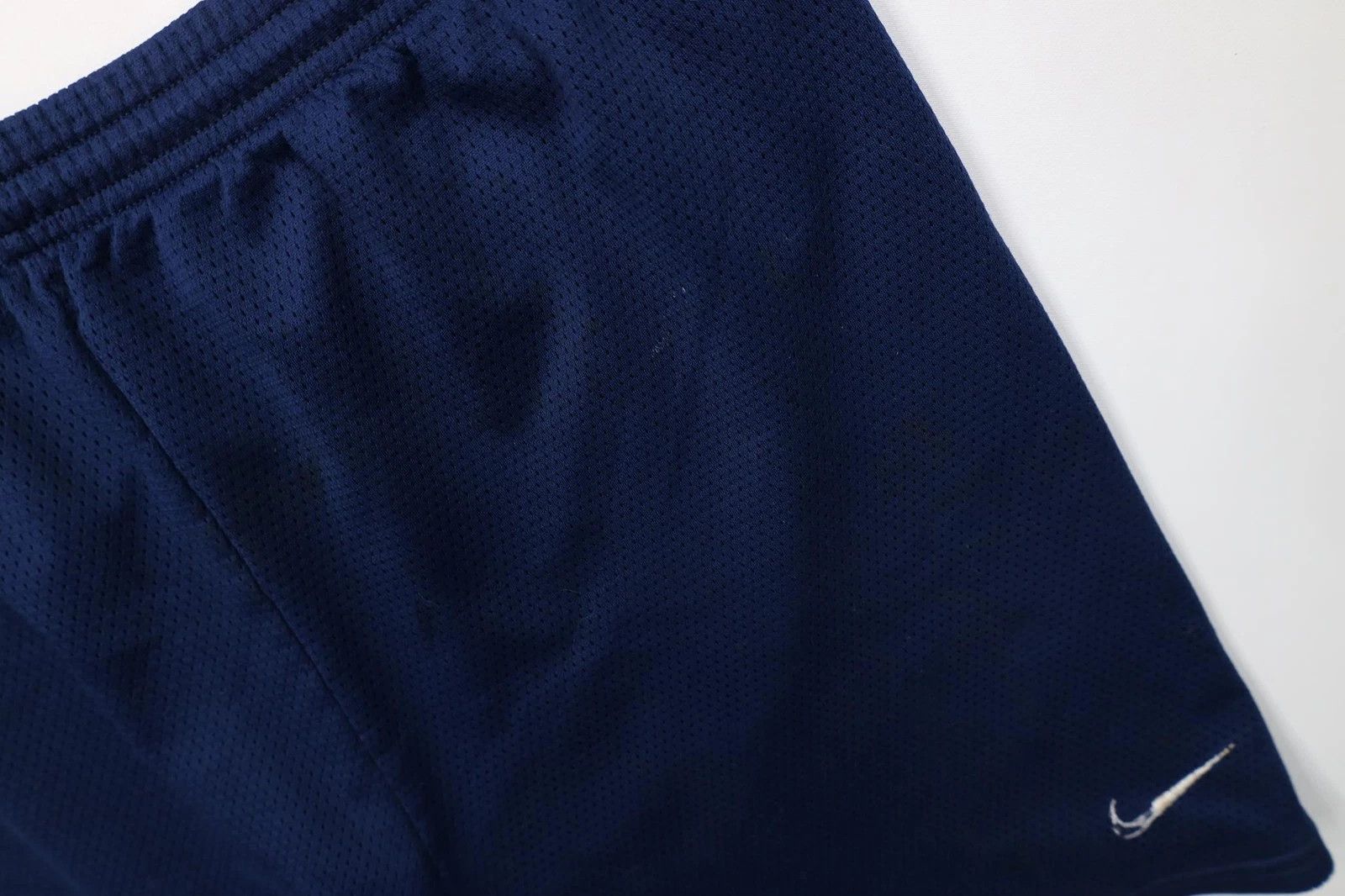 Nike AS IS Vintage 90s Nike Above Knee Mesh Shorts Navy Blue Size US 36 / EU 52 - 8 Thumbnail