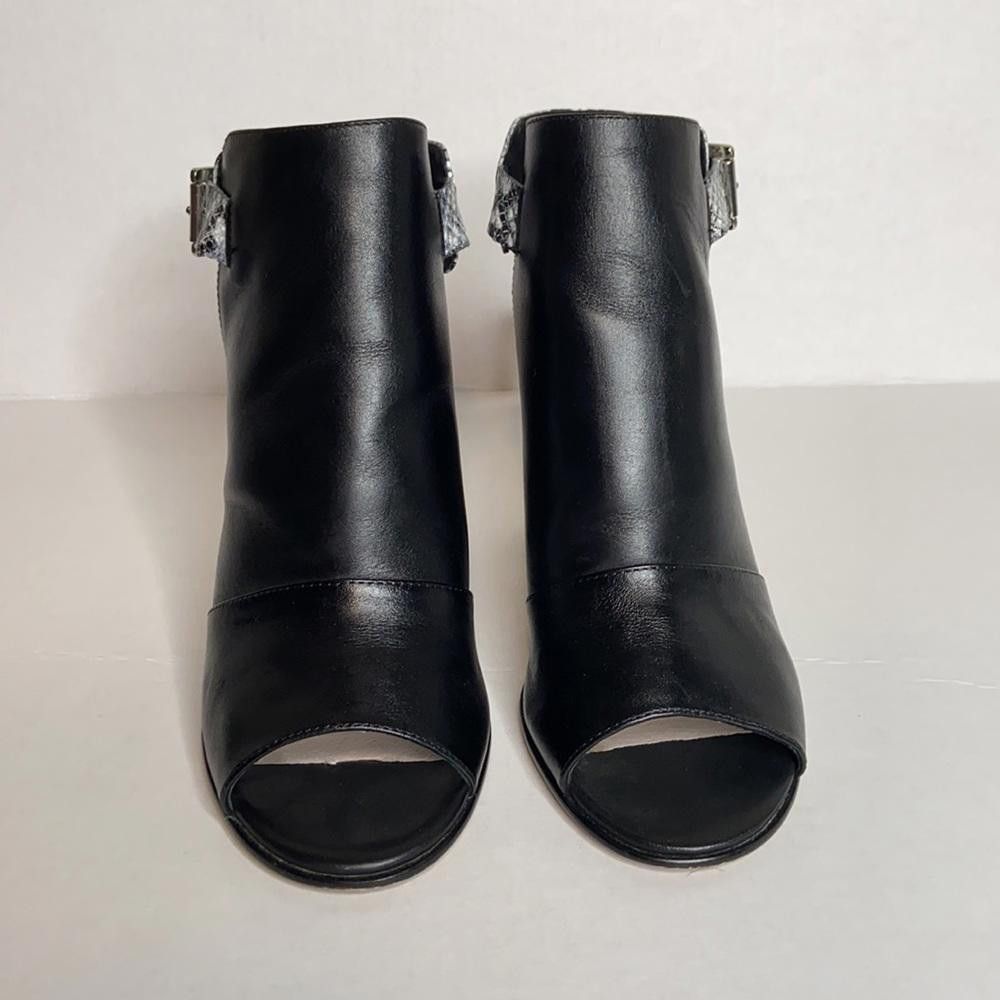 Designer Andrew Stevens Black Leather Cheyenne Stacked Heel, Size 8.5 Size US 8.5 / IT 38.5 - 3 Thumbnail