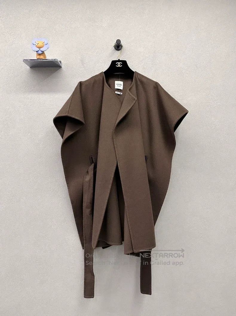 Hermes Hermes Cape Size XXS / US 00 / IT 34 - 2 Thumbnail
