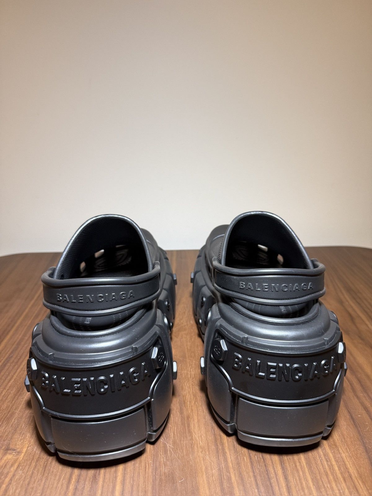 Balenciaga × Crocs Balenciaga Hardcrocs Black on Black Size US 11 / EU 44 - 16 Thumbnail