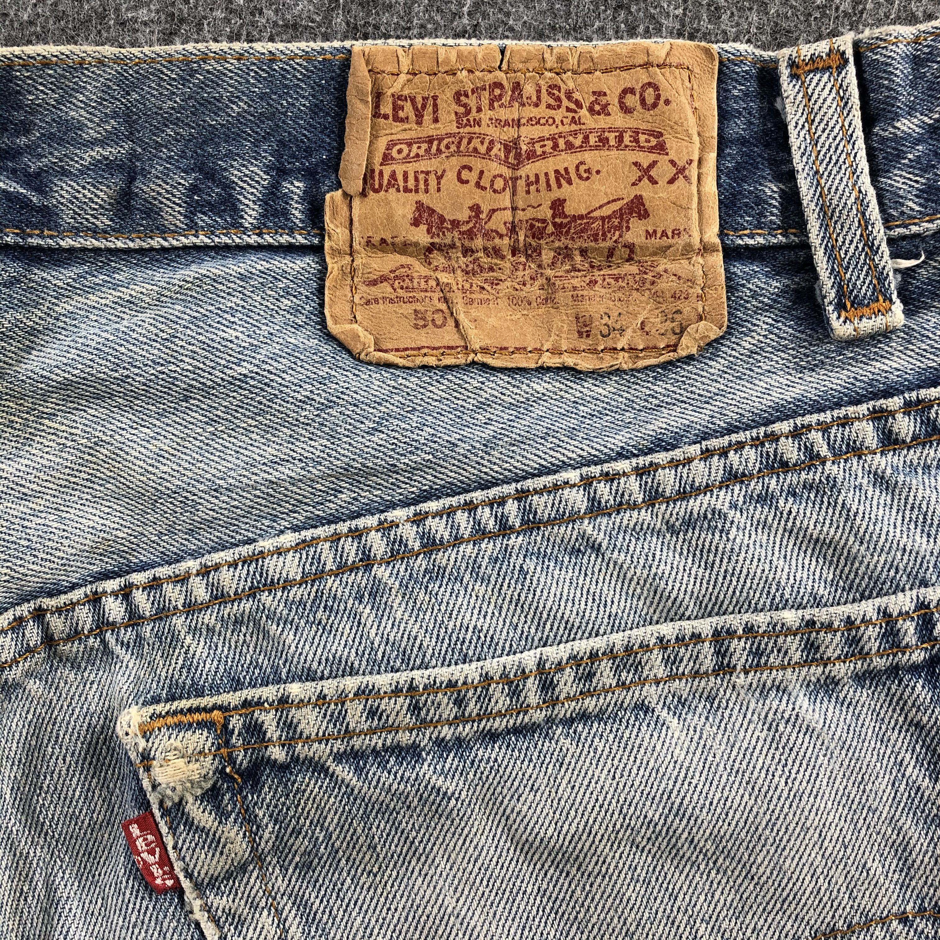 Levi's × Vintage Vintage 90s Distress Light Wash Levis 501 Jeans-JM875 Size US 31 - 5 Thumbnail