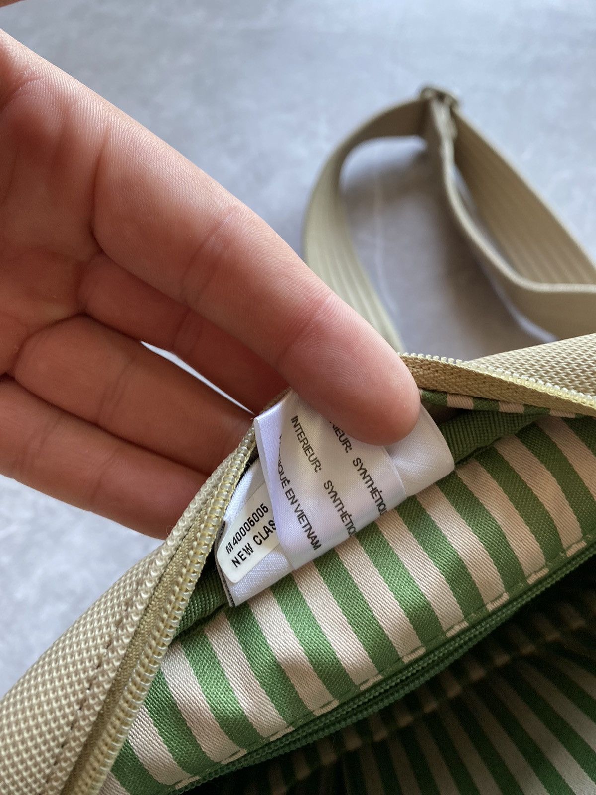 Lacoste Vintage Y2K Lacoste Crossbody Messenger Bag Adjustable Strap Size ONE SIZE - 11 Thumbnail