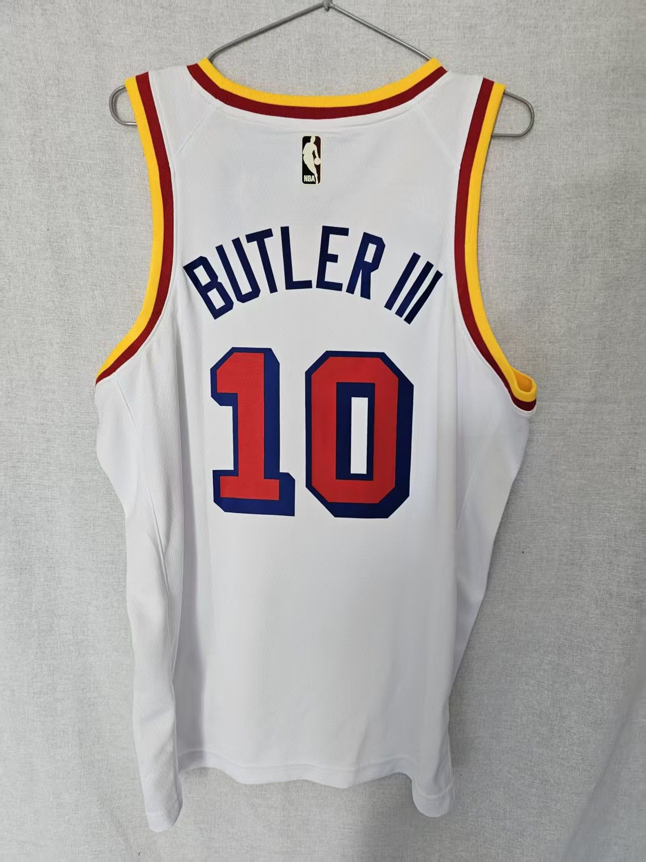 NBA Warriors 10 Jimmy Butler III Jersey White Size US XL / EU 56 / 4 - 1 Thumbnail