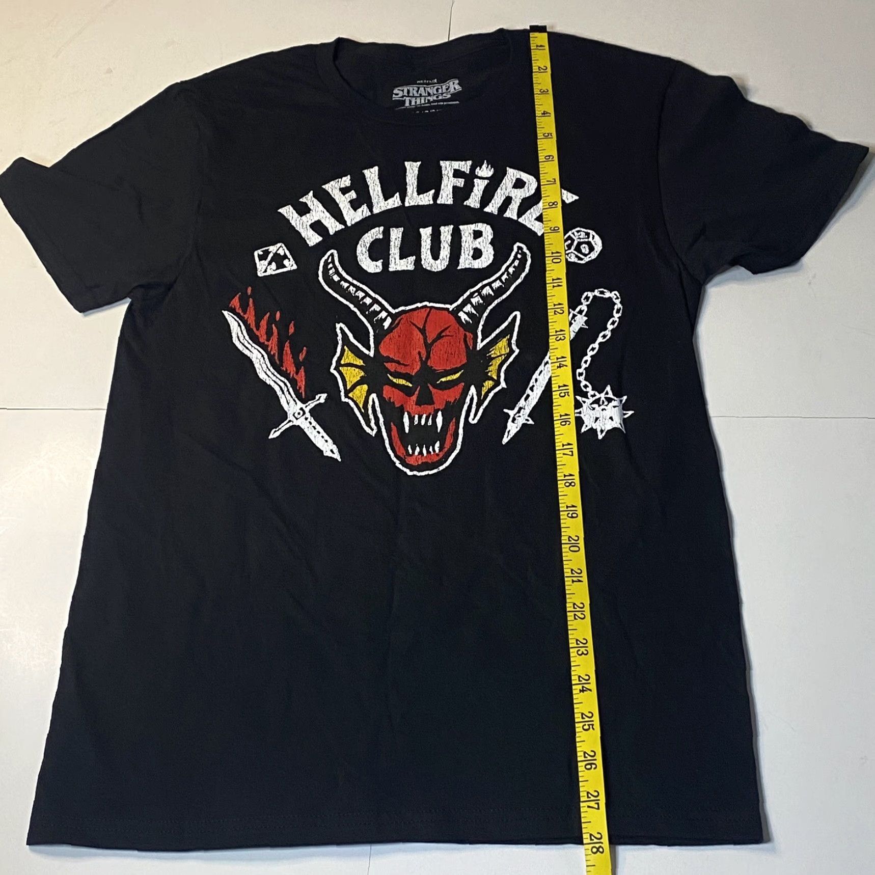 Vintage VINTAGE Stranger Things T Shirt Hell Fire Club Size S Black Unisex Adults Short Sleeve 80s Movie CM 34-36 Size US S / EU 44-46 / 1 - 6 Thumbnail