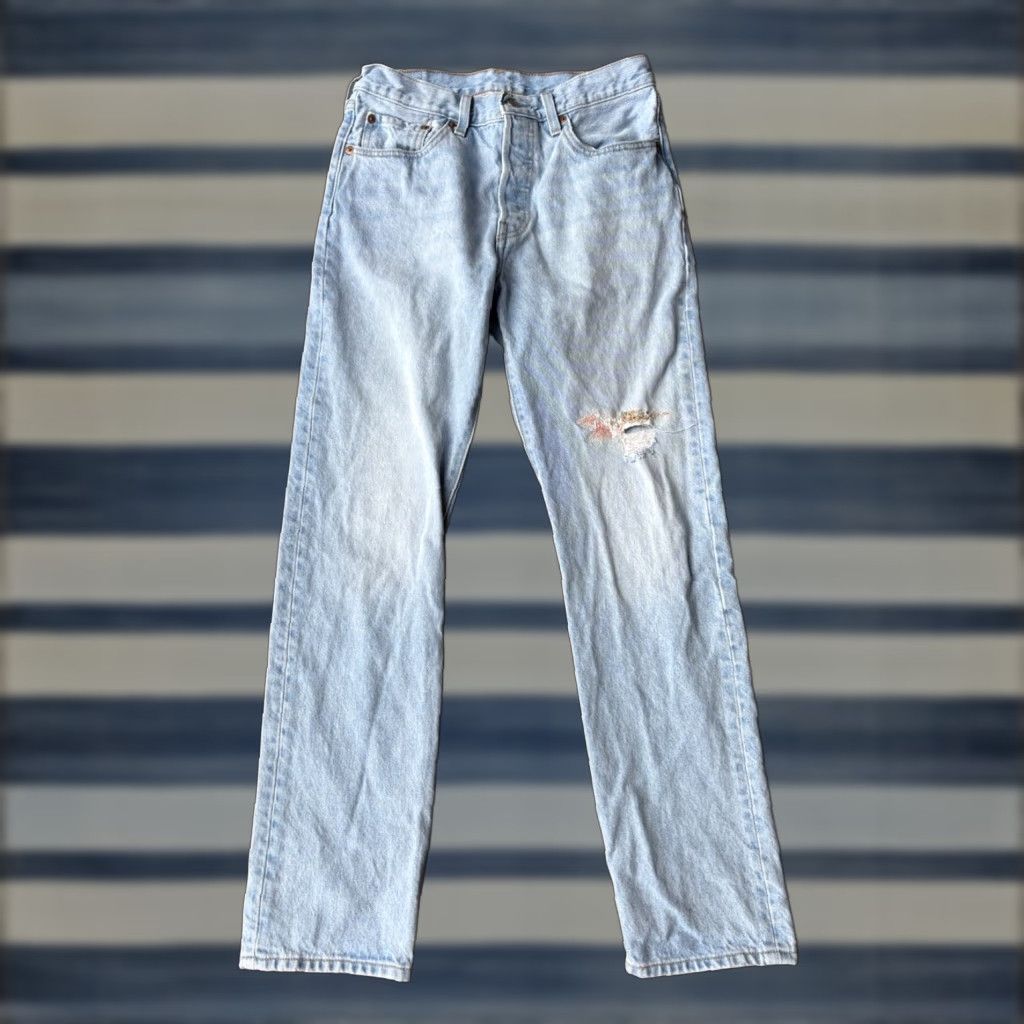 Levi's VINTAGE Levi's 501 Jeans Womens 27x30 Floral Patch 150th Anniversary Blue Denim Size 27" / US 4 / IT 40 - 1 Thumbnail