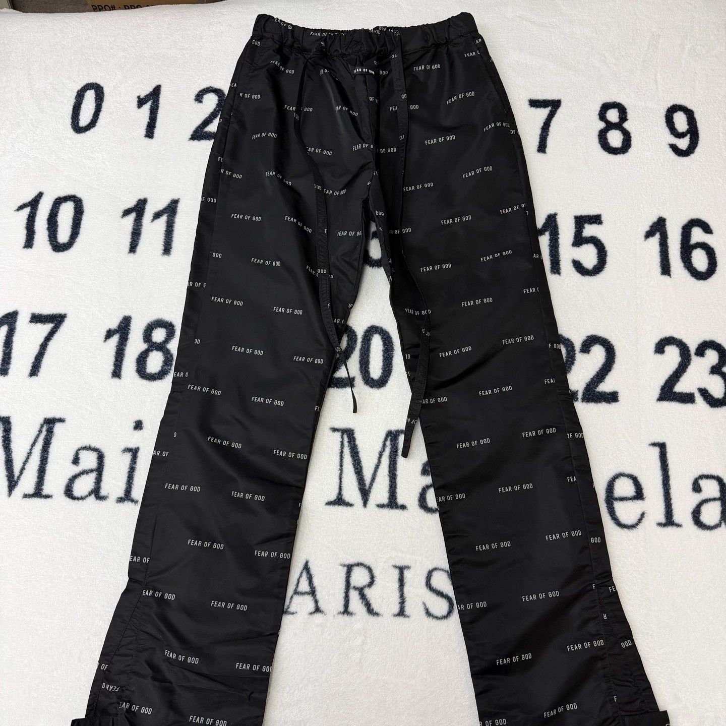 Fear of God Fear of God Nylon Black Casual Pants 36 Men Size US 36 / EU 52 - 1 Thumbnail