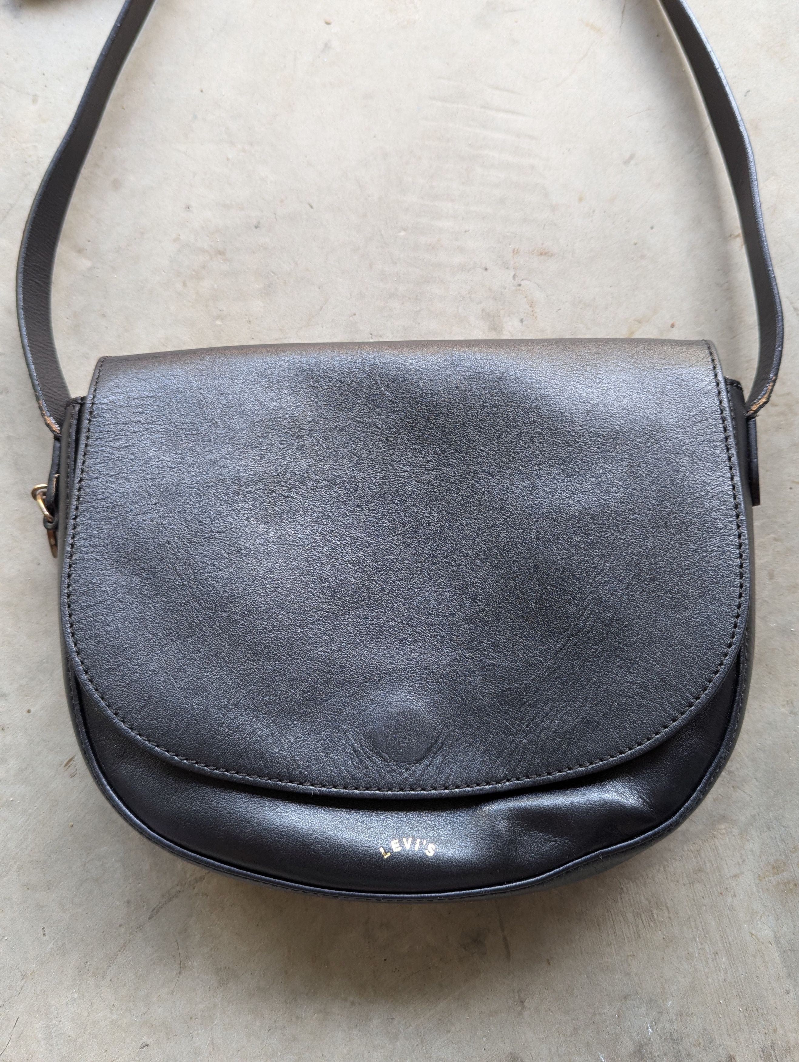 Levi's Levis Leather Sling Bag Made in Italy Size ONE SIZE - 2 Thumbnail