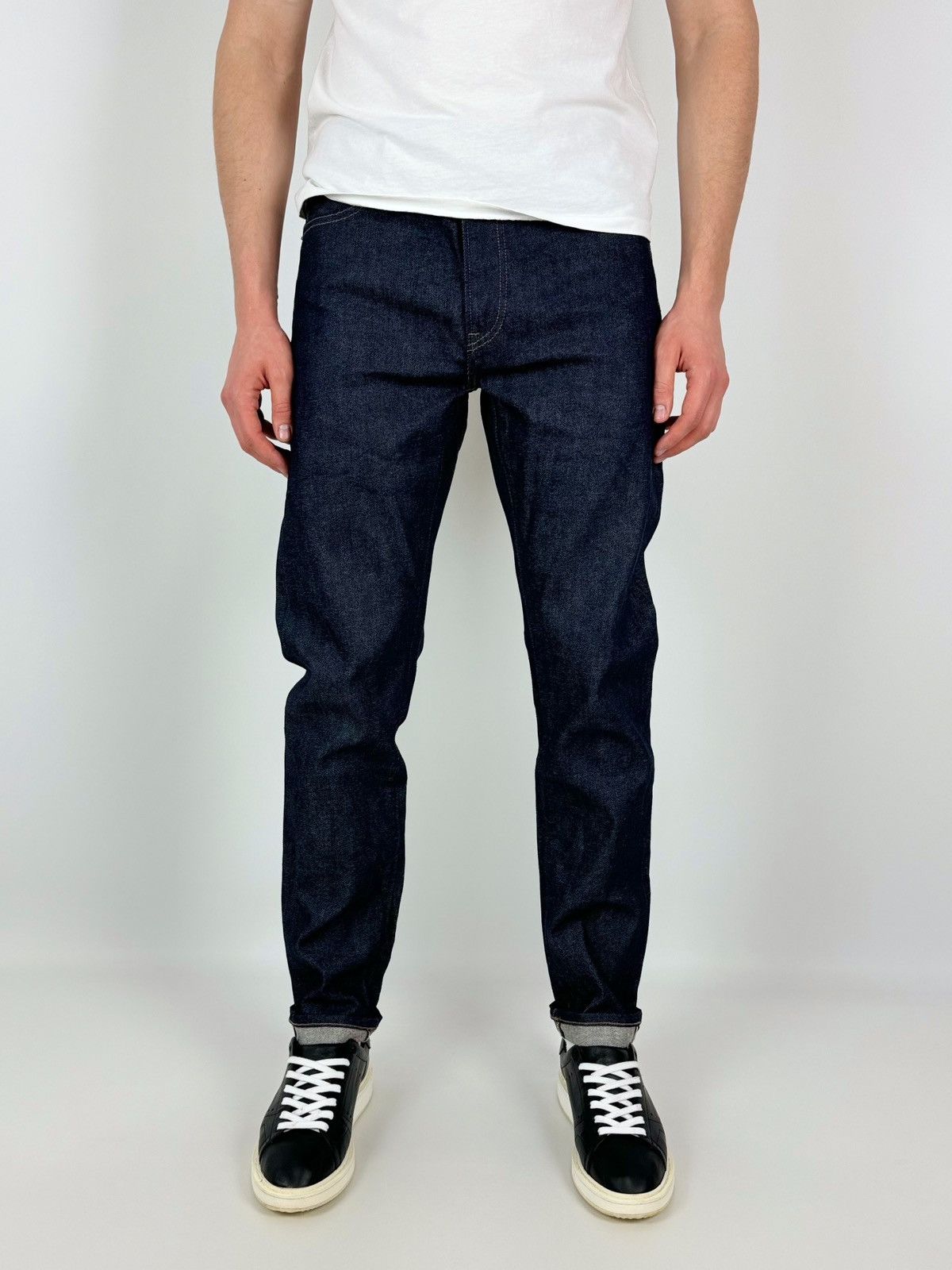 Uniqlo Uniqlo Selvage Denim Navy Jeans Size US 34 / EU 50 - 1 Thumbnail