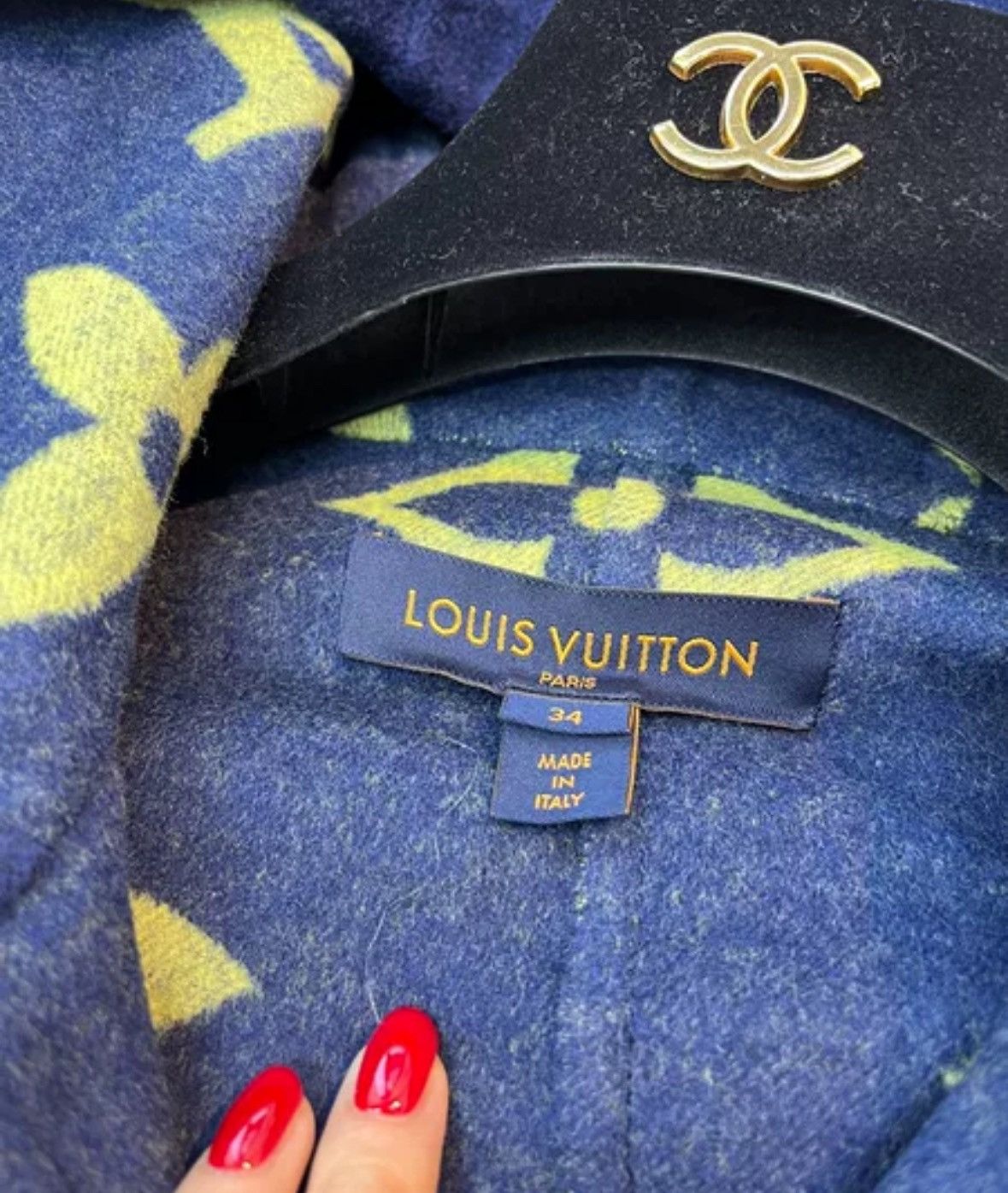 Louis Vuitton Louis Vuitton blue hooded wool jacket2412-Nextarrow Size US S / EU 44-46 / 1 - 3 Thumbnail