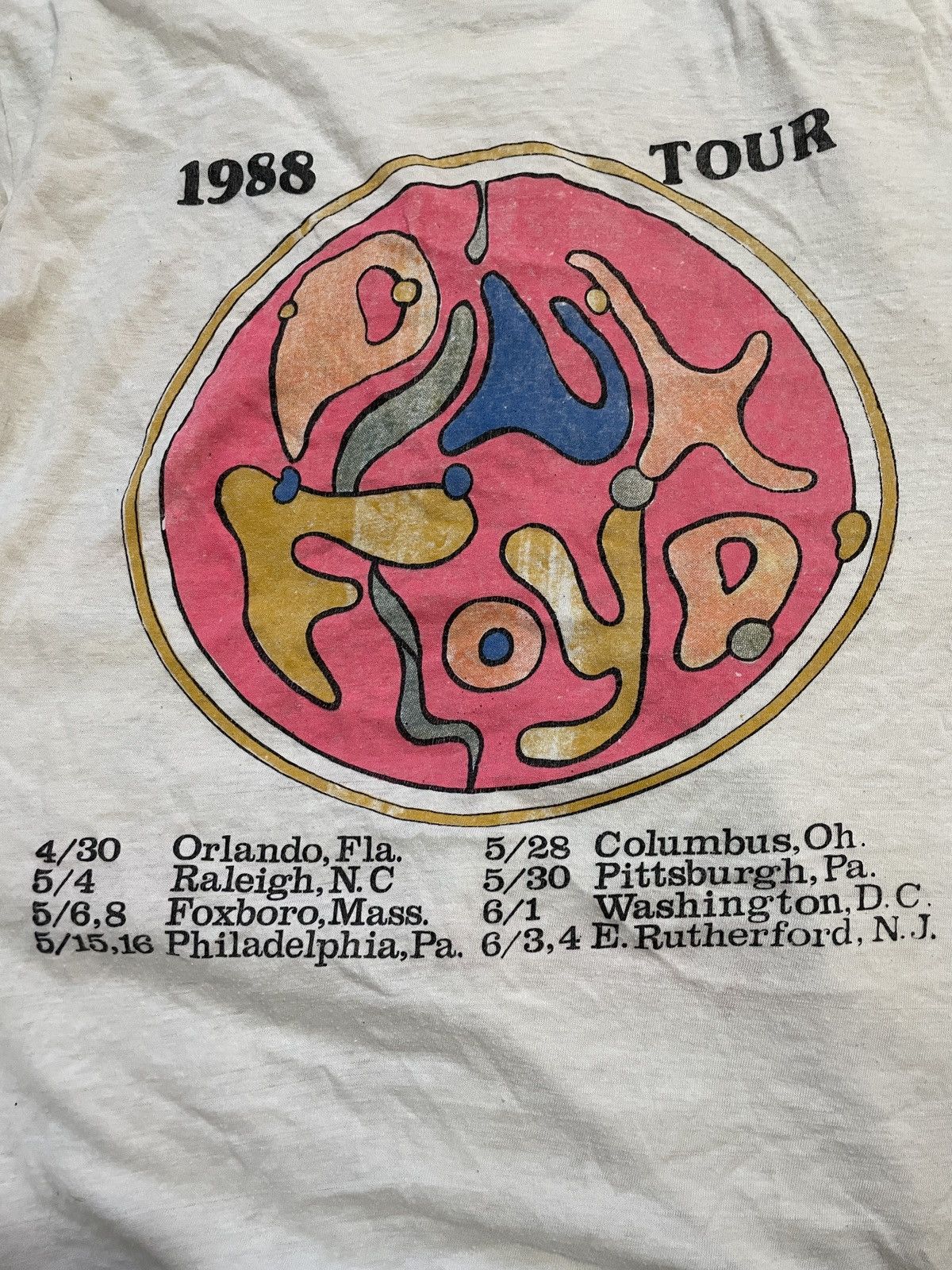 Vintage 1988 Pink Floyd A Momentary Lapse of Reason Tour Sz S Size US S / EU 44-46 / 1 - 6 Thumbnail