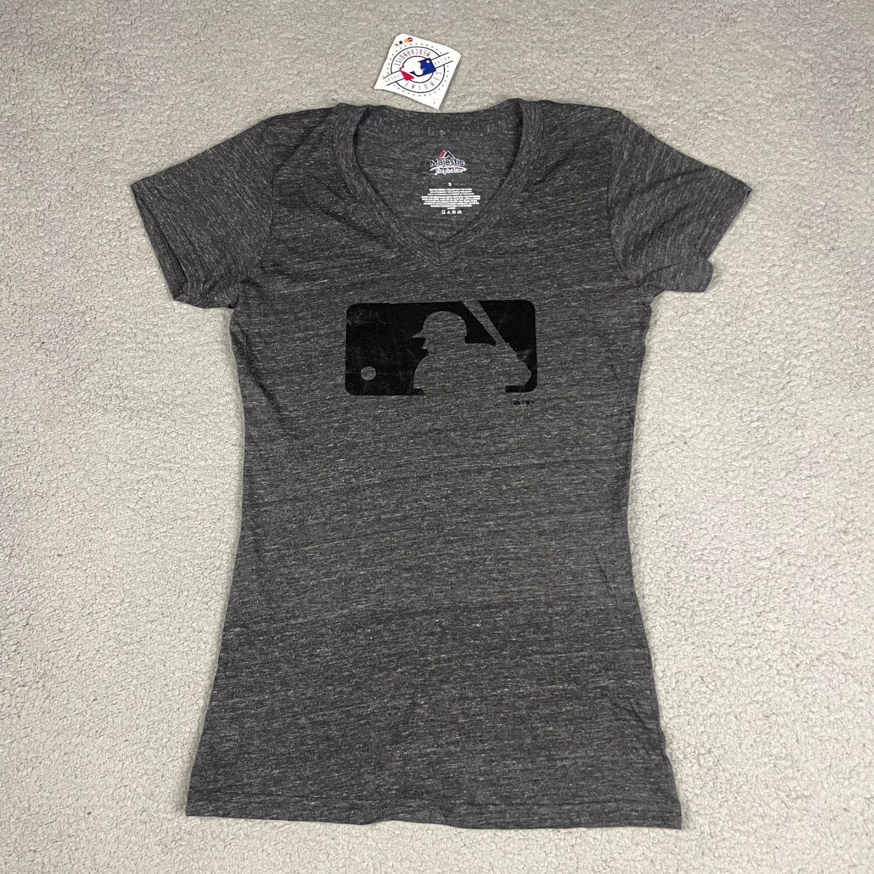 MLB MLB Baseball T-Shirt Women S Gray Red Short Sleeve V-Neck Graphic Logo All Seasons Mens? Ladies? Wait. Size S / US 4 / IT 40 - 2 Thumbnail