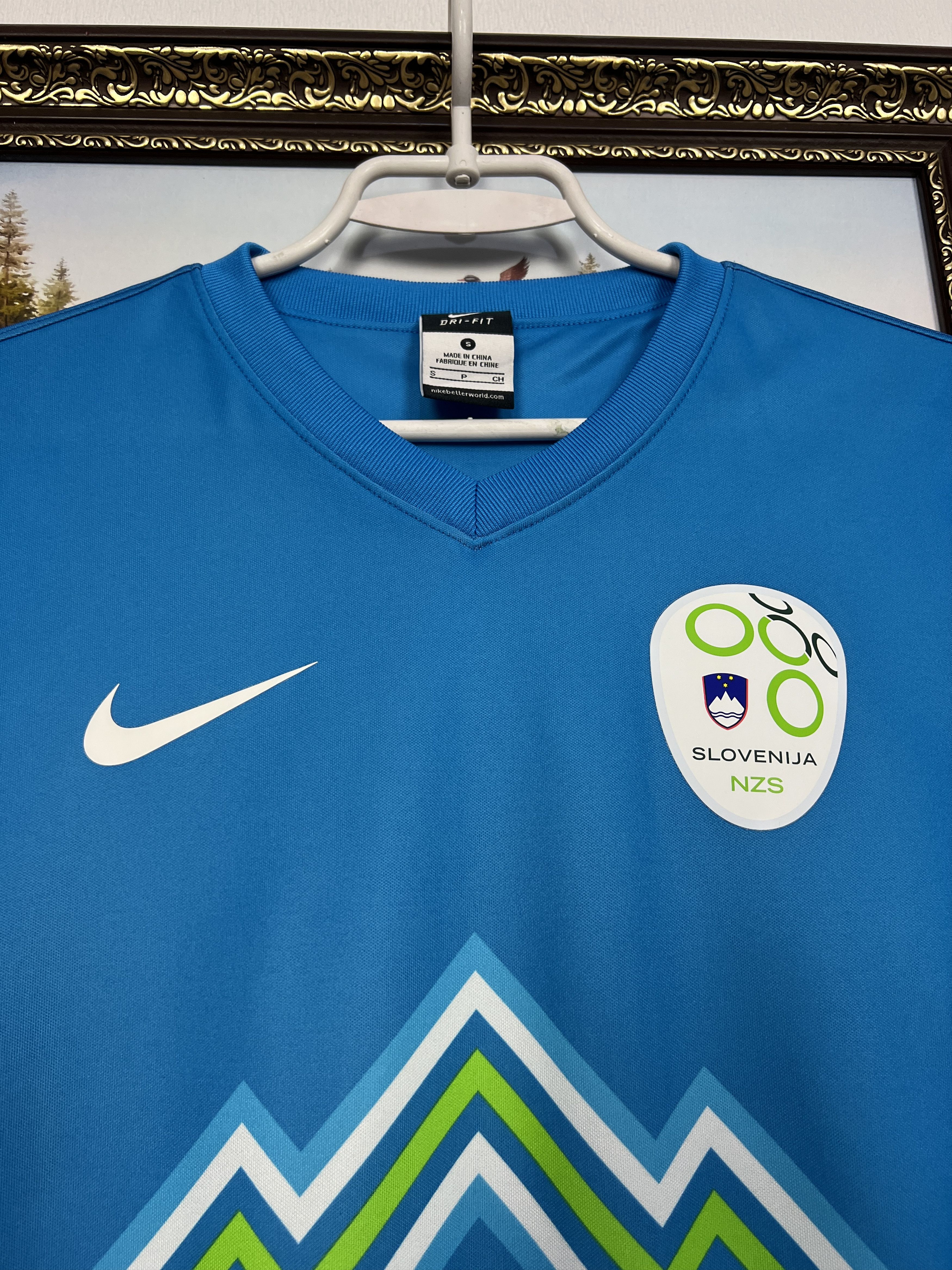 Nike Slovenia football shirt 2012 Soccer Jersey National Trikot Size US S / EU 44-46 / 1 - 3 Thumbnail