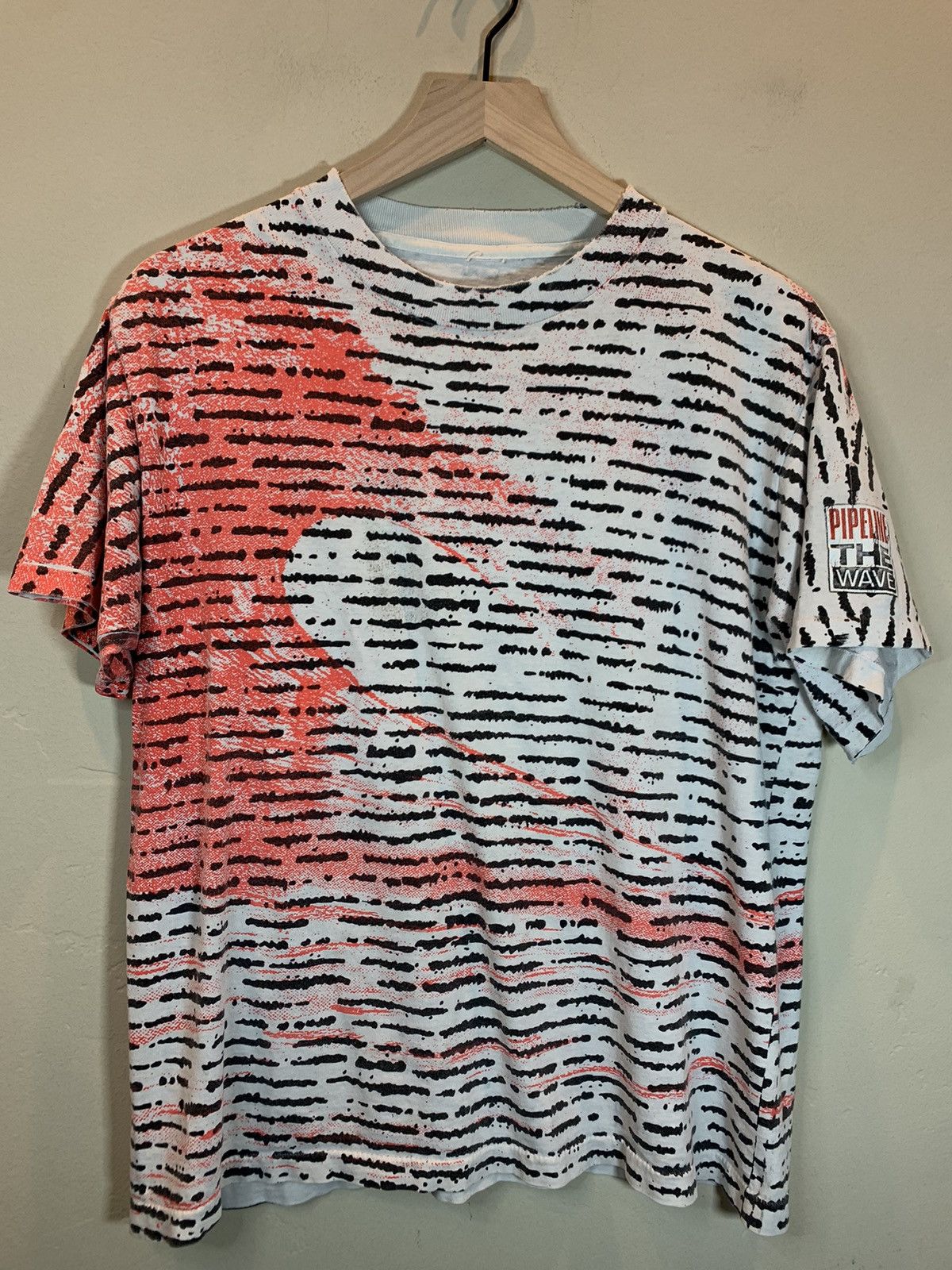 Vintage *RARE* Vintage 80’s Surf Pipeline The Wave AOP Art T-Shirt Size US M / EU 48-50 / 2 - 1 Thumbnail