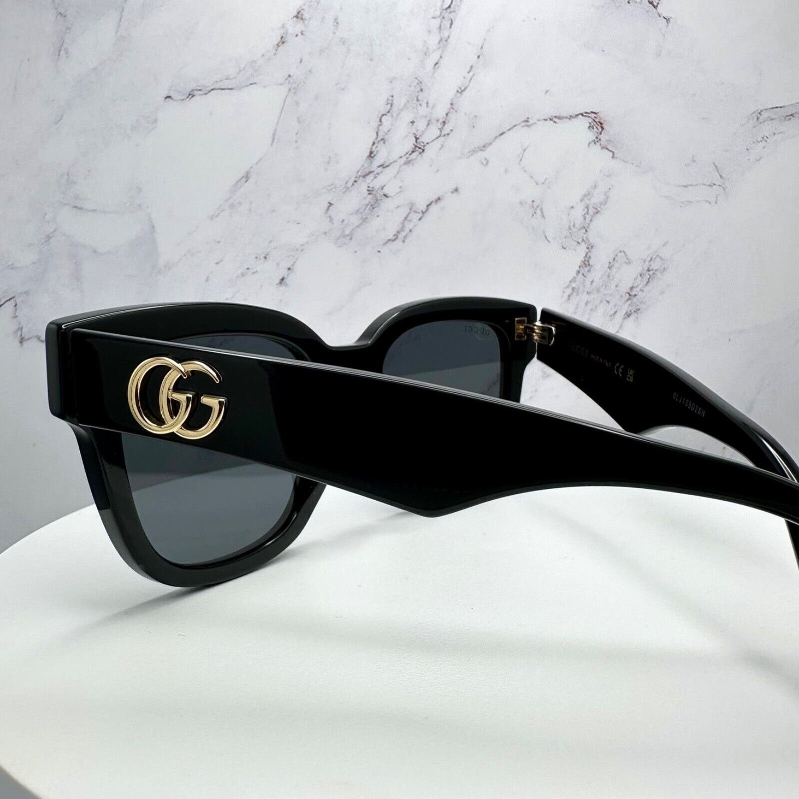 Gucci New Gucci Sunglasses Black Gold GG Logo 52-21-145 Authentic Size ONE SIZE - 11 Thumbnail