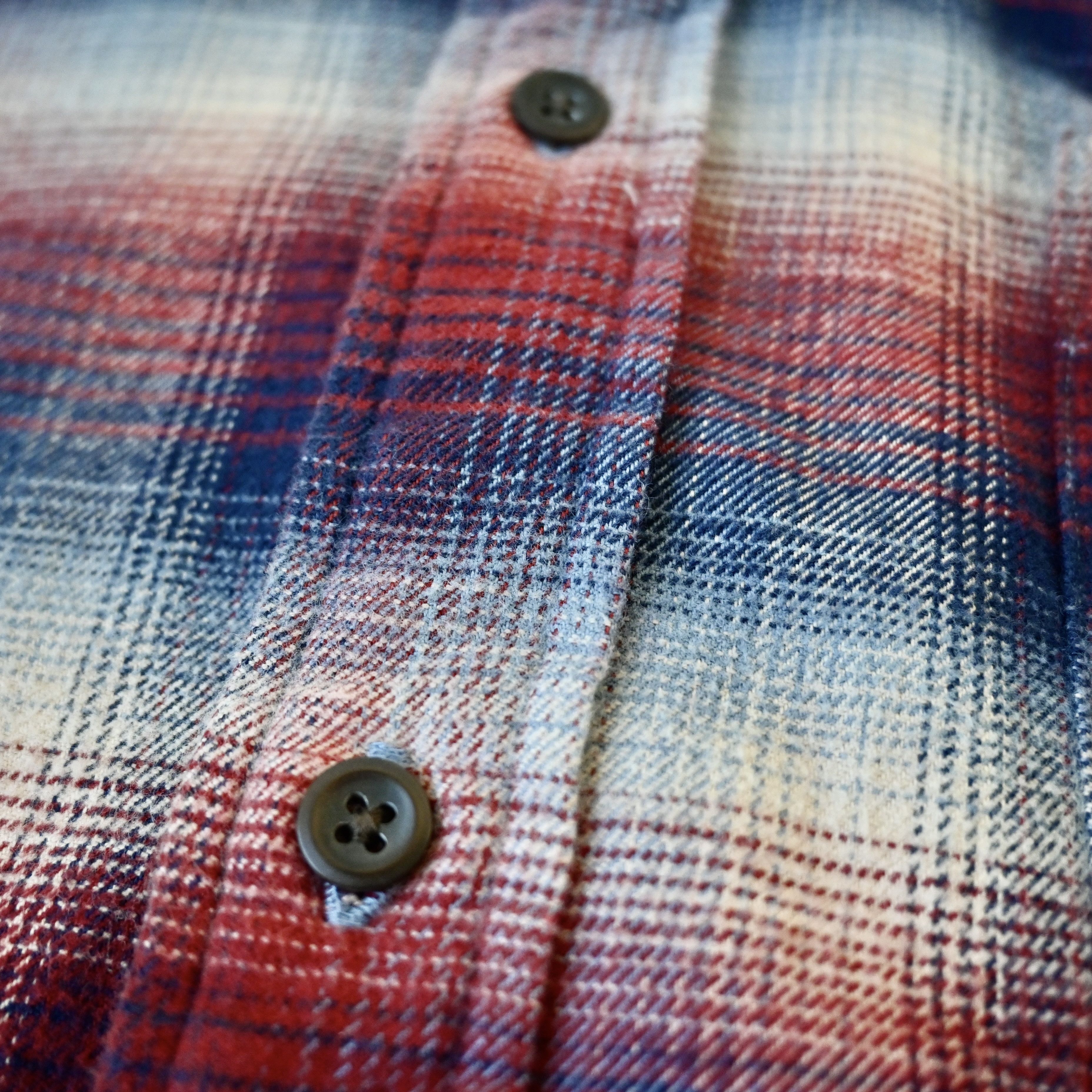 Uniqlo VTG 1990s UNIQLO ombre/shadow plaid cotton flannel shirt, M Size US M / EU 48-50 / 2 - 9 Thumbnail