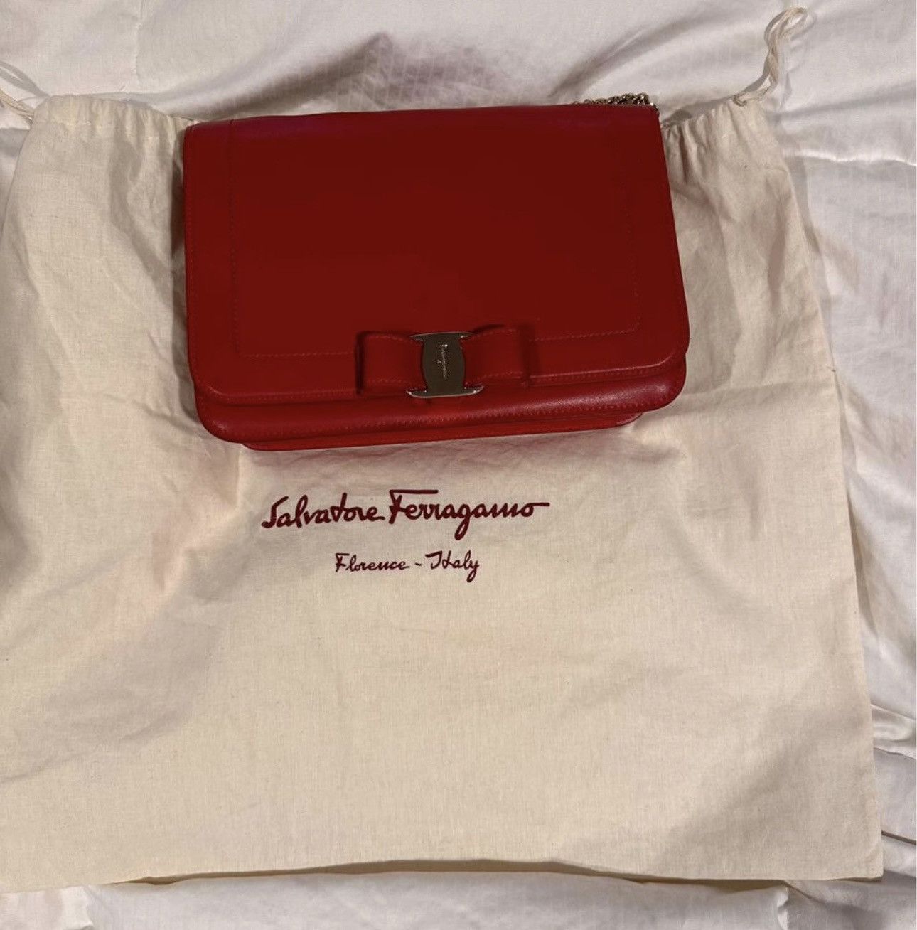 Salvatore Ferragamo Ferragamo Ladies Red Vara Bow Flap Shoulder Bag Size ONE SIZE - 2 Thumbnail