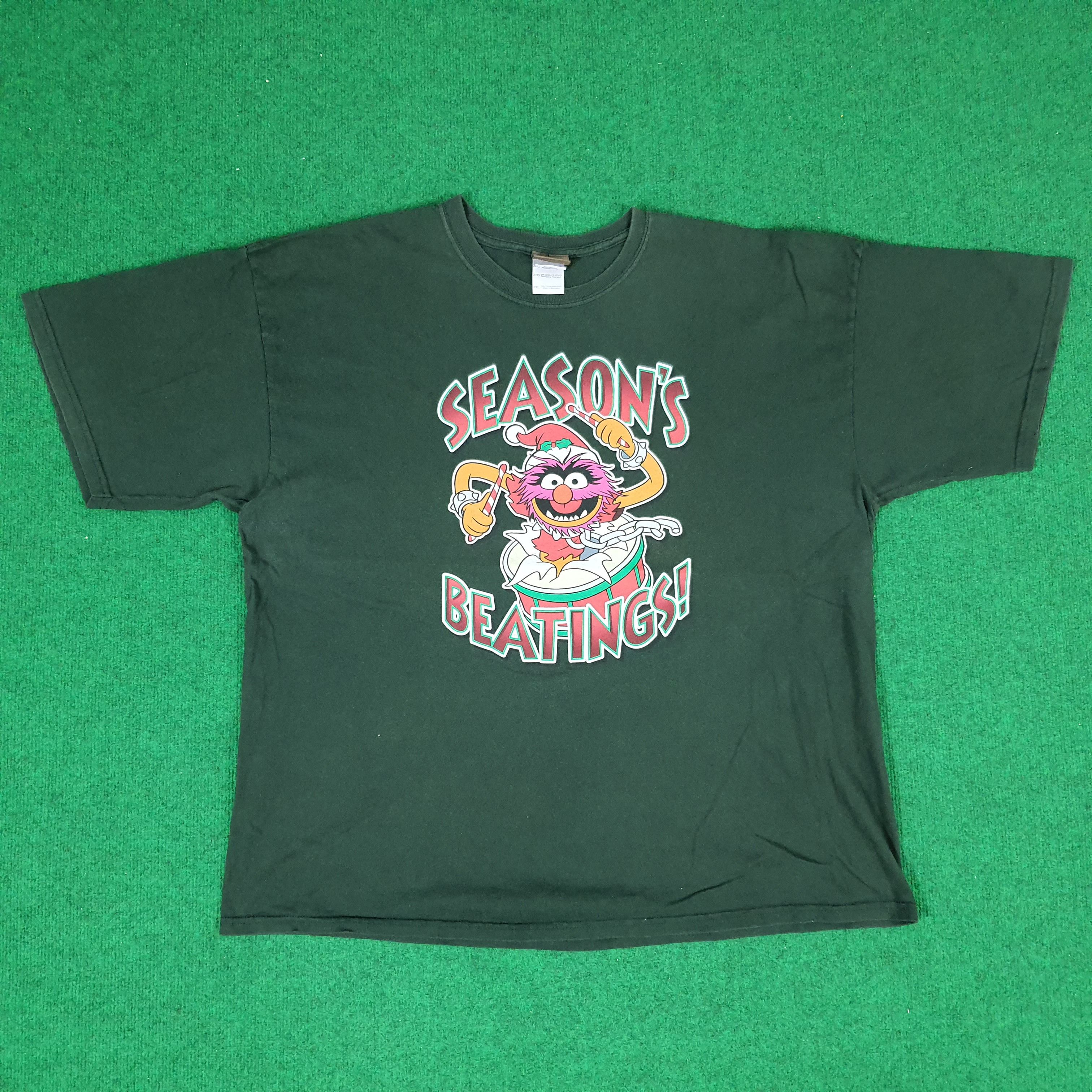 Band Tees × Vintage Vintage The Muppets Musical Season's Beatings Tshirt Size US XXL / EU 58 / 5 - 1 Thumbnail