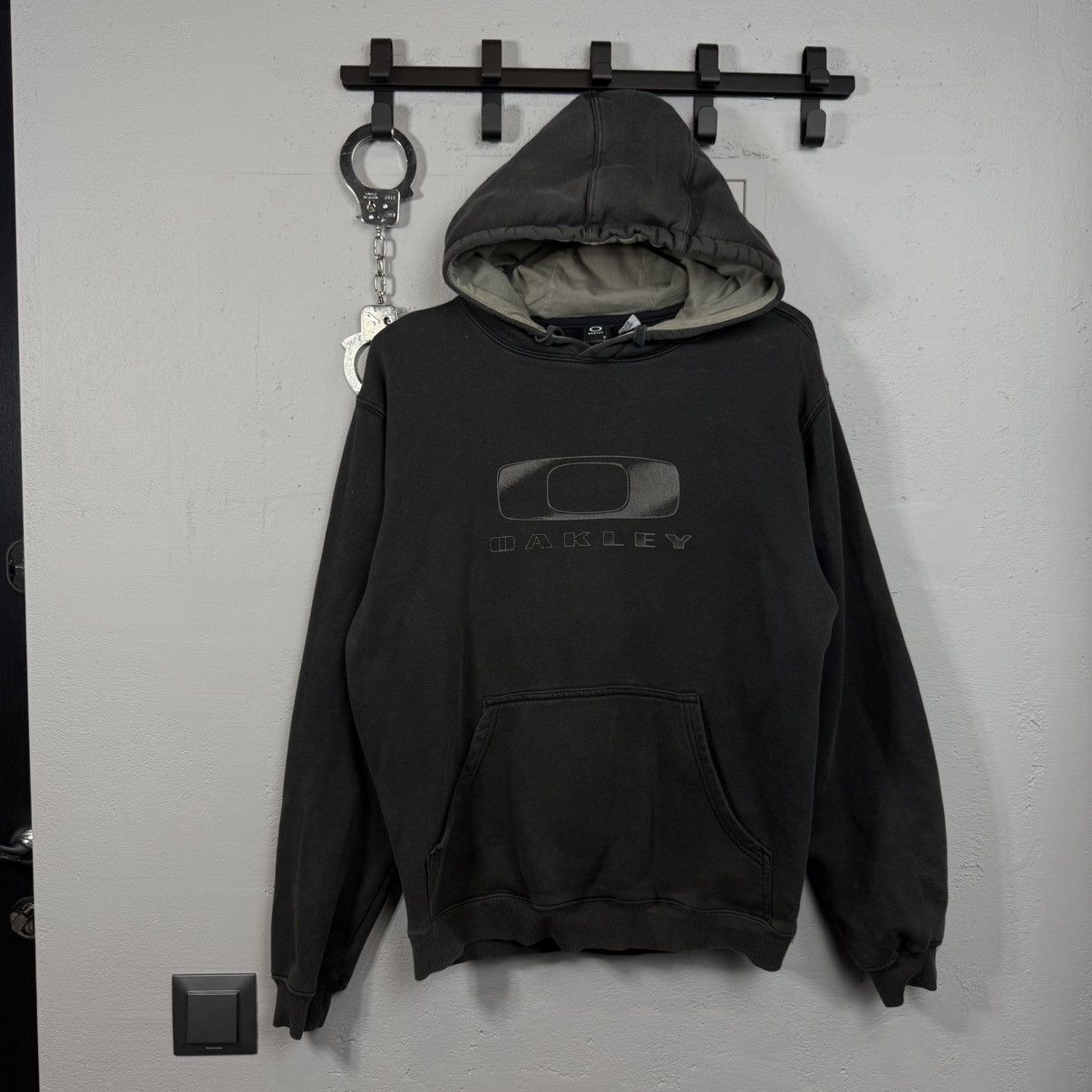 Oakley Vintage Hoodie Oakley Skateboarding Size US S / EU 44-46 / 1 - 1 Thumbnail
