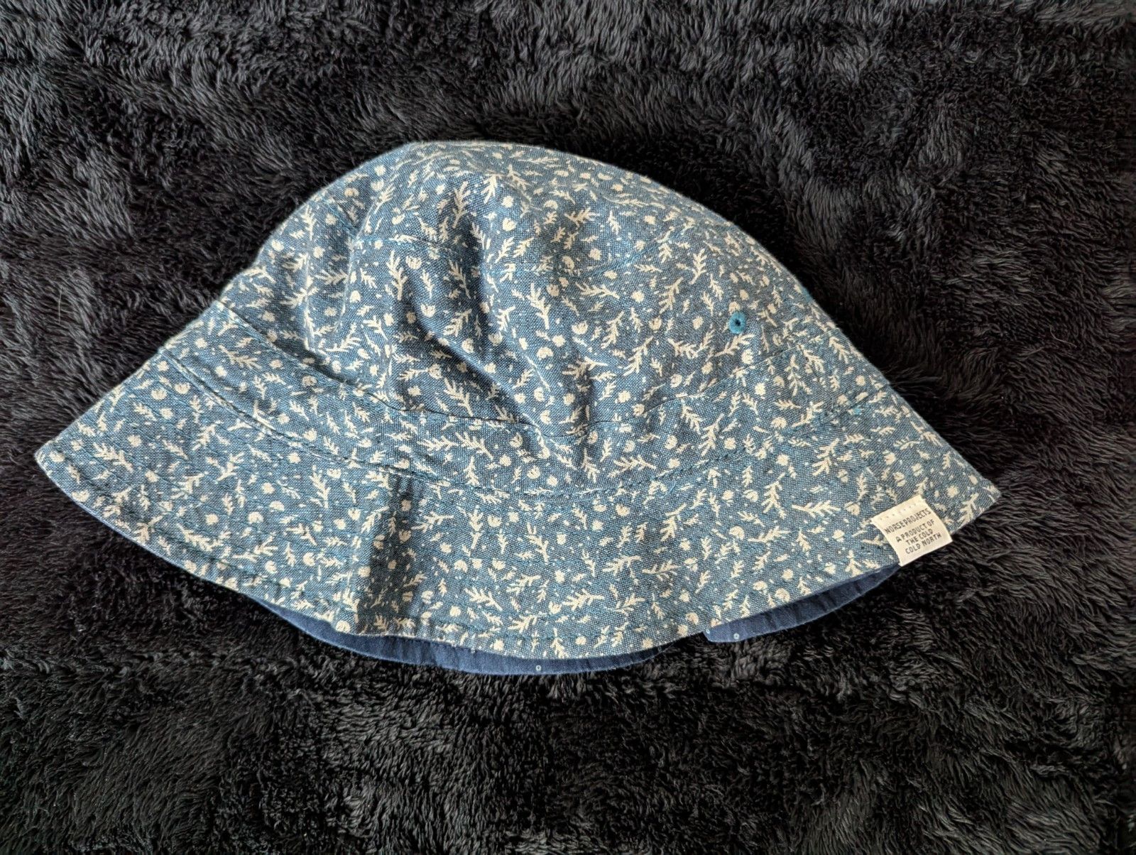 Norse Projects Reversible Floral Bucket Hat in Navy Size ONE SIZE - 1 Thumbnail