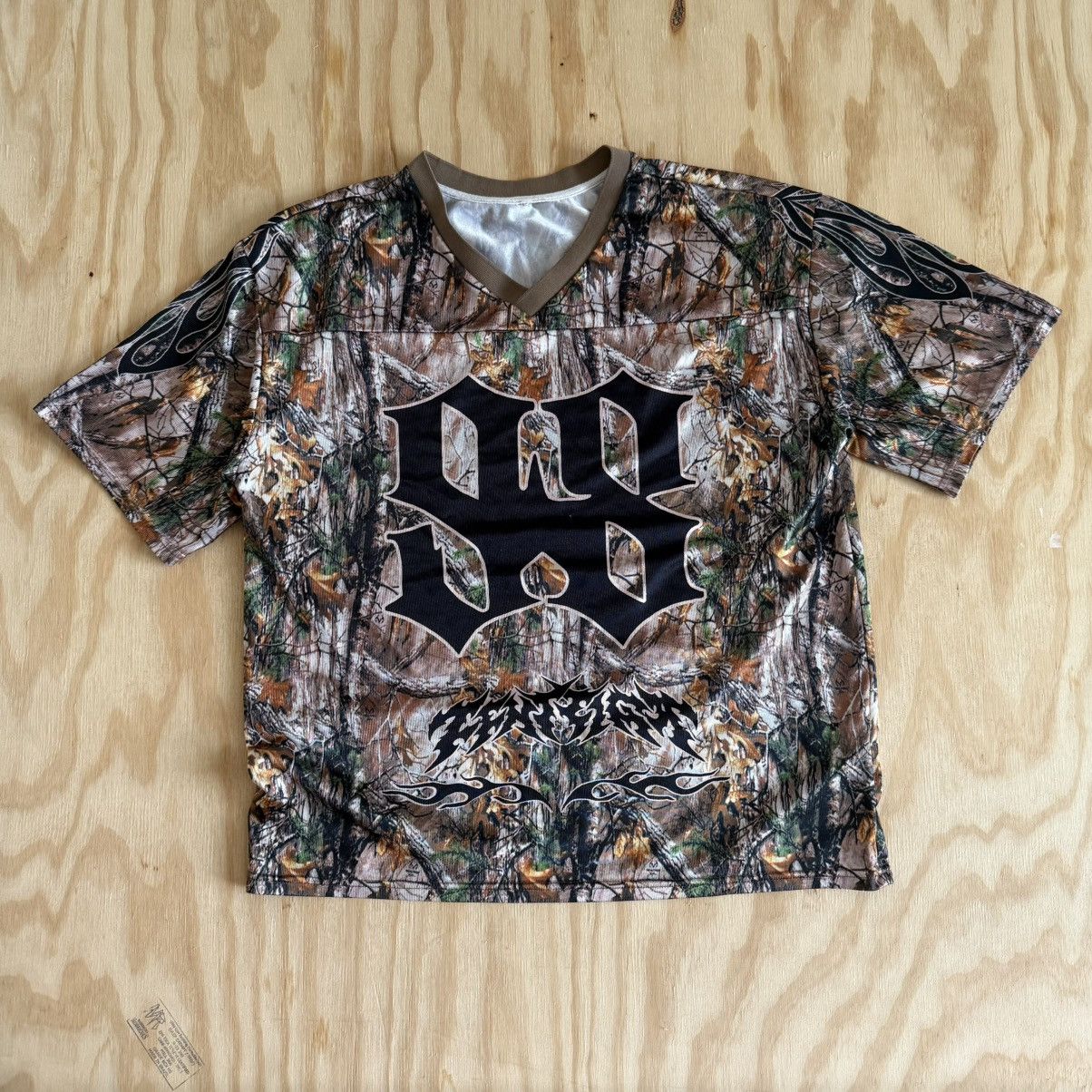 Vintage Vintage Camo Football Jersey Y2K Mesh Graphic Shirt Brown Size US XL / EU 56 / 4 - 2 Thumbnail