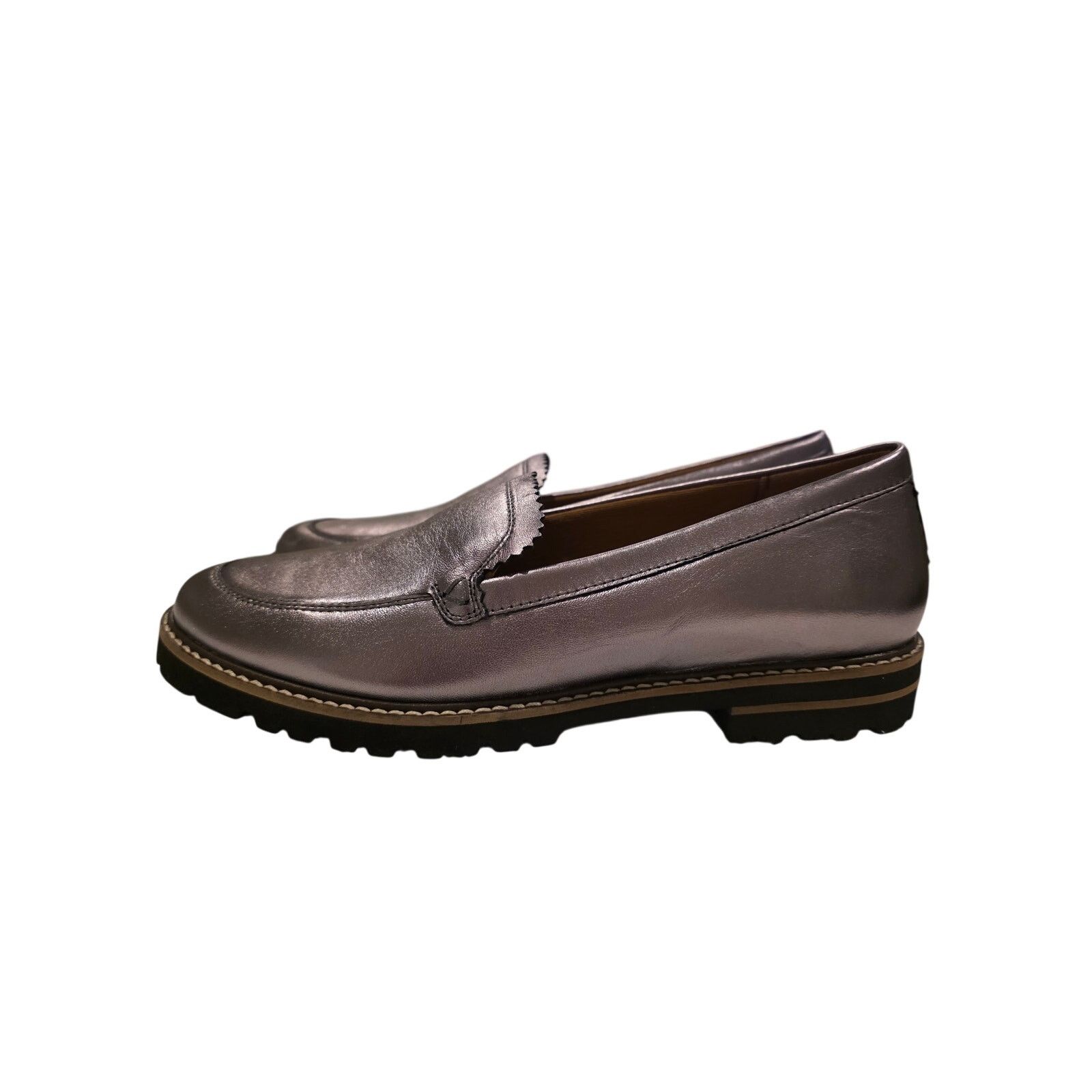 Globe-Trotter Trotters Metallic Pewter Lug Sole Loafers Womens 8 Size US 8 / IT 38 - 3 Thumbnail