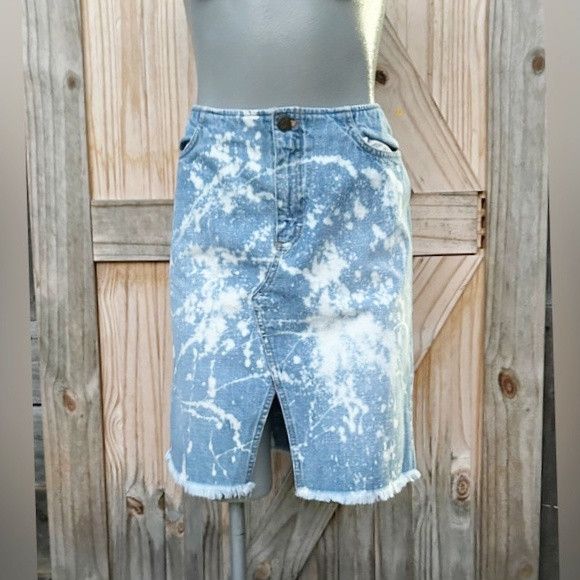 Ralph Lauren Vintage Ralph Lauren Bleach Splatter Denim Pencil Mini Skirt Size 28" / US 6 / IT 42 - 1 Thumbnail