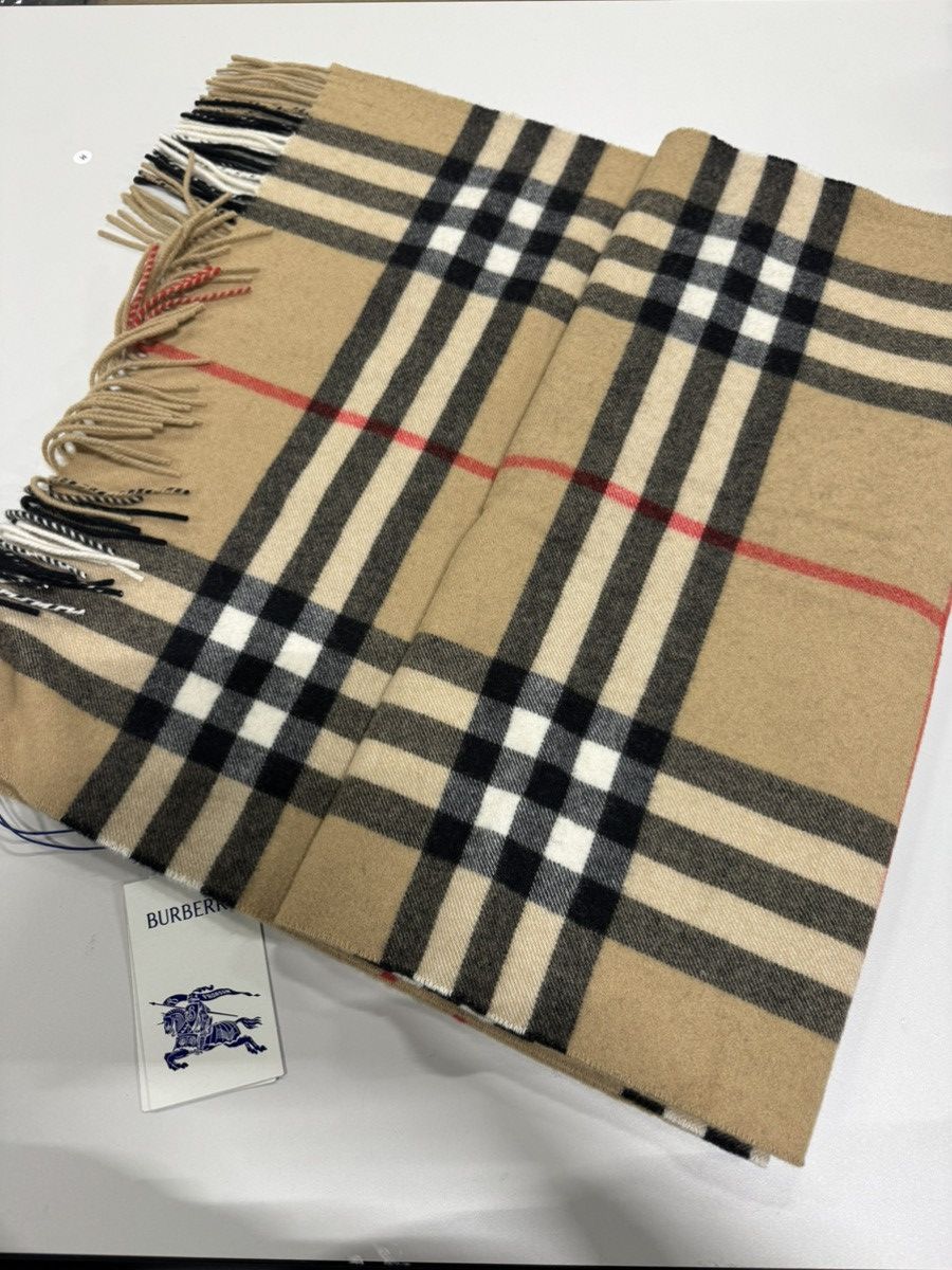 Burberry Burberry Wide Check Cashmere Scarf NEW 750$ Size ONE SIZE - 10 Thumbnail