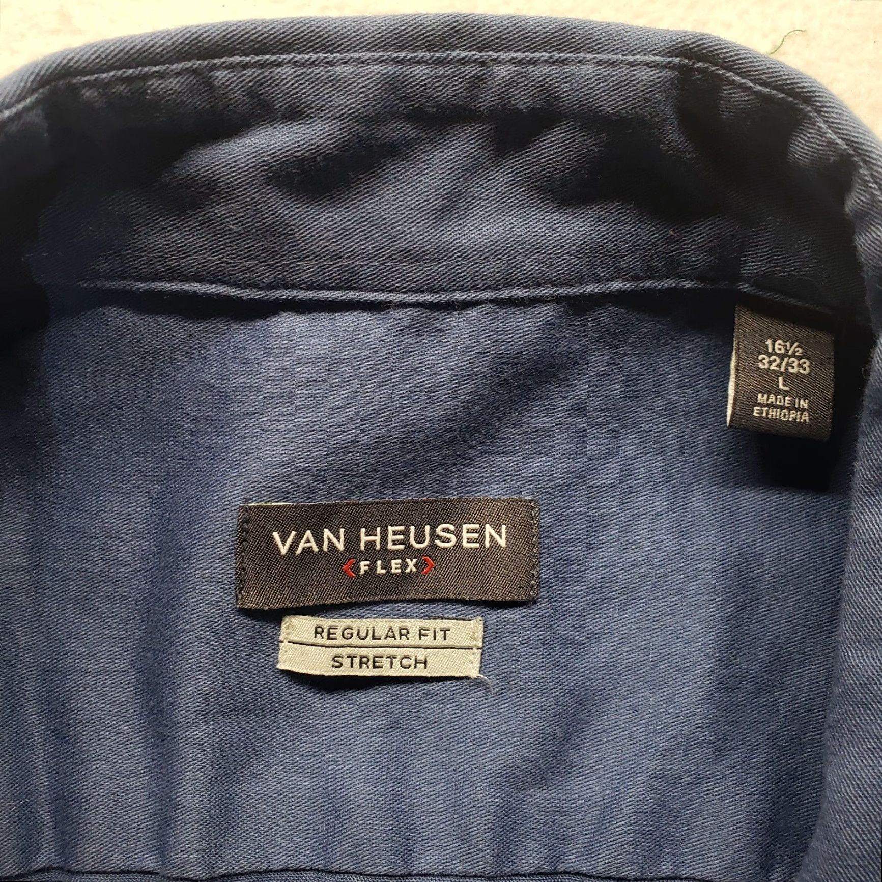 Van Heusen Van Heusen Dress Shirt Solid Blue Collar Spread Adult Men 16.5 32/33 L Large Shirt Mens Blue Blue Dress Shirt Size 42R - 2 Thumbnail