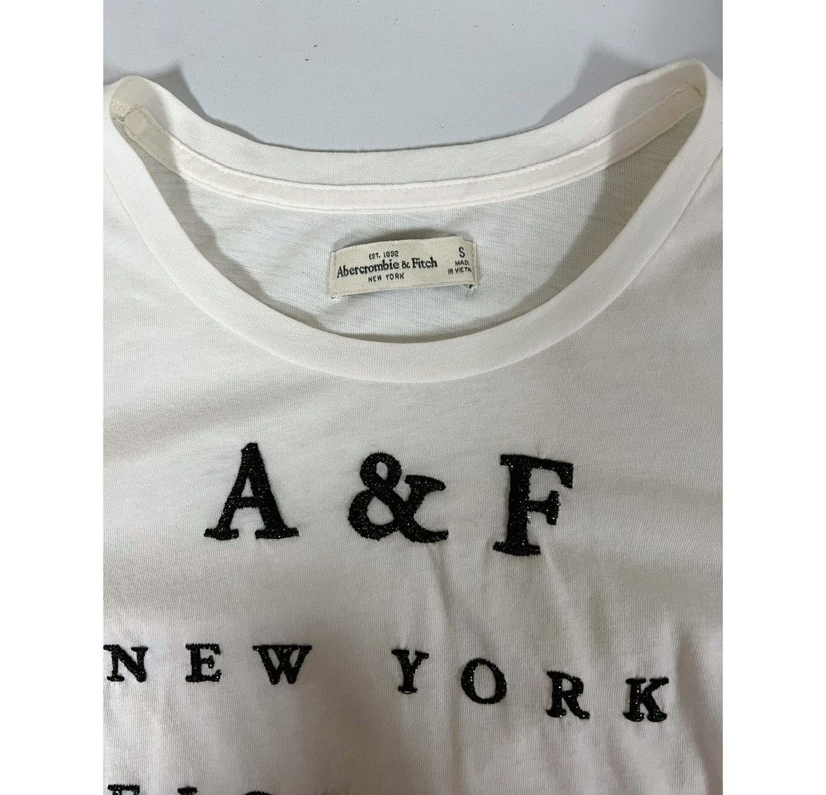 Abercrombie & Fitch White A&F Logo Graphic Long Sleeve T-Shirt Top Tee Size S 💙✨ Size US S / EU 44-46 / 1 - 2 Thumbnail