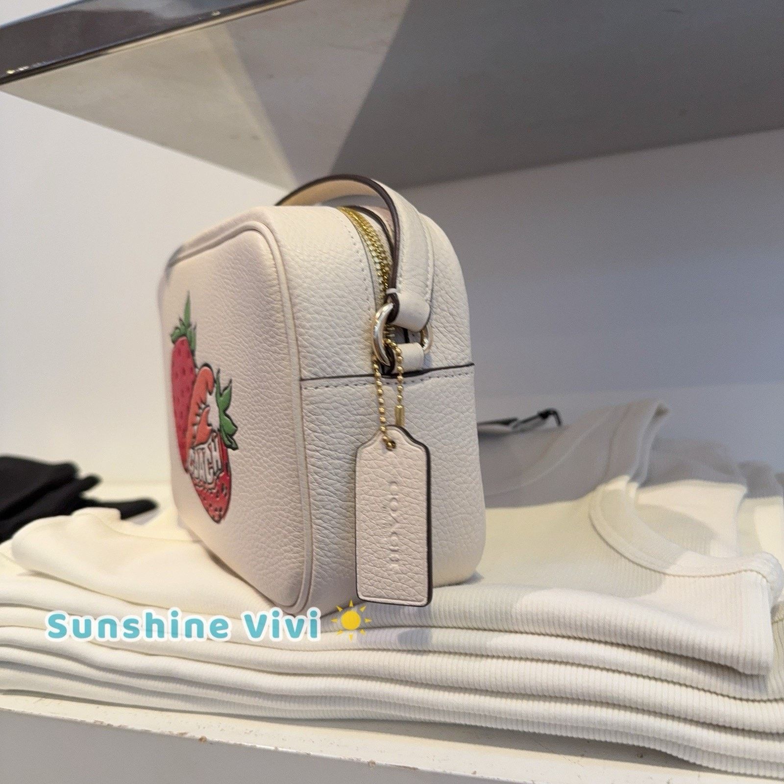 Coach NWT COACH Jamie Camera Bag Strawberry Graphic Chalk CBA65 Size ONE SIZE - 2 Thumbnail